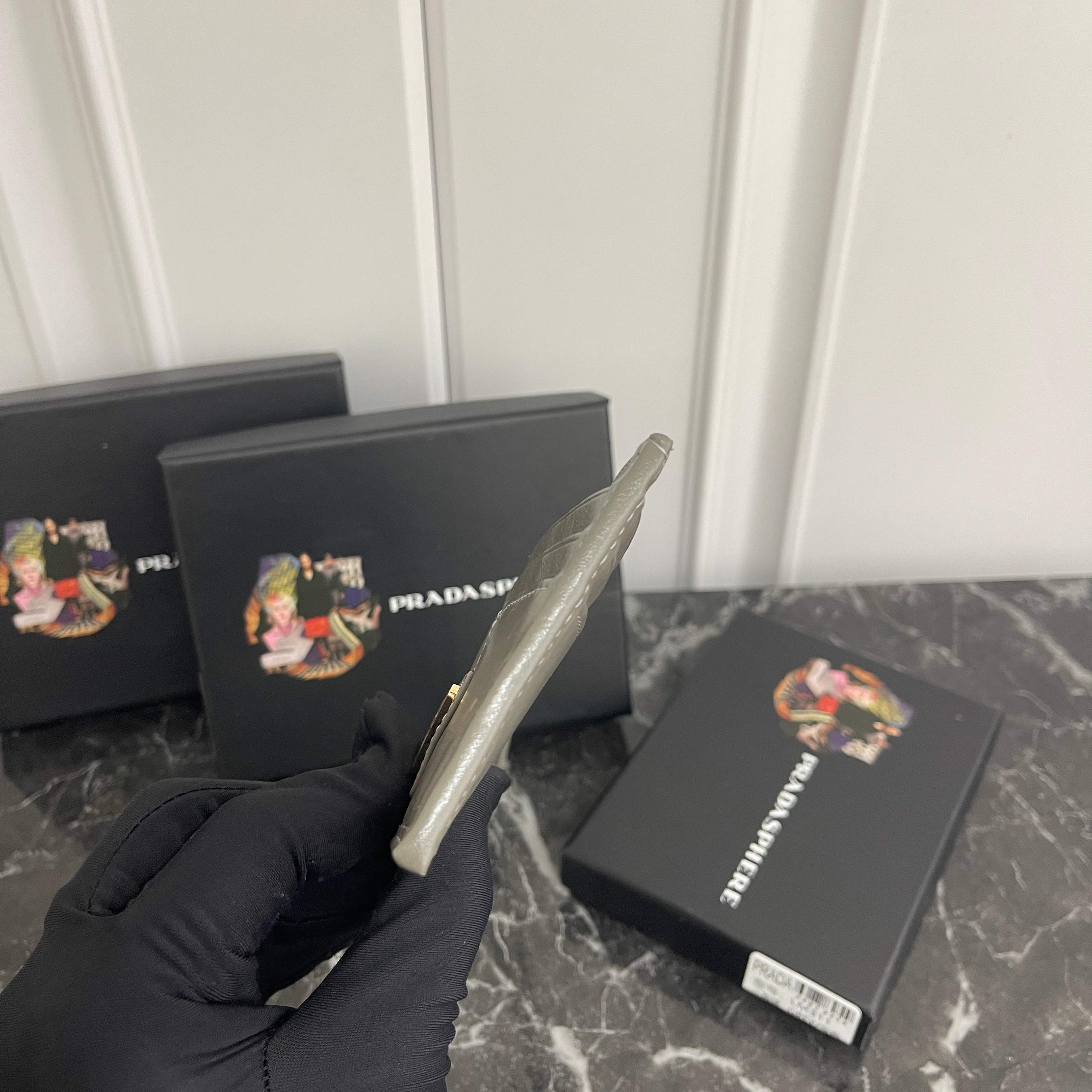 【大人気上品でコンパクト】カードコインケース 財布