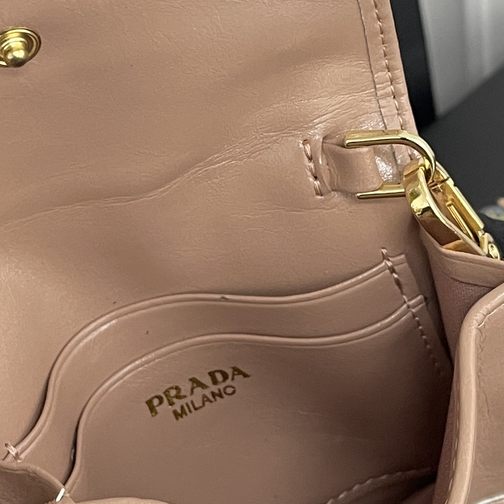 【大人気上品でコンパクト】カードコインケース 財布