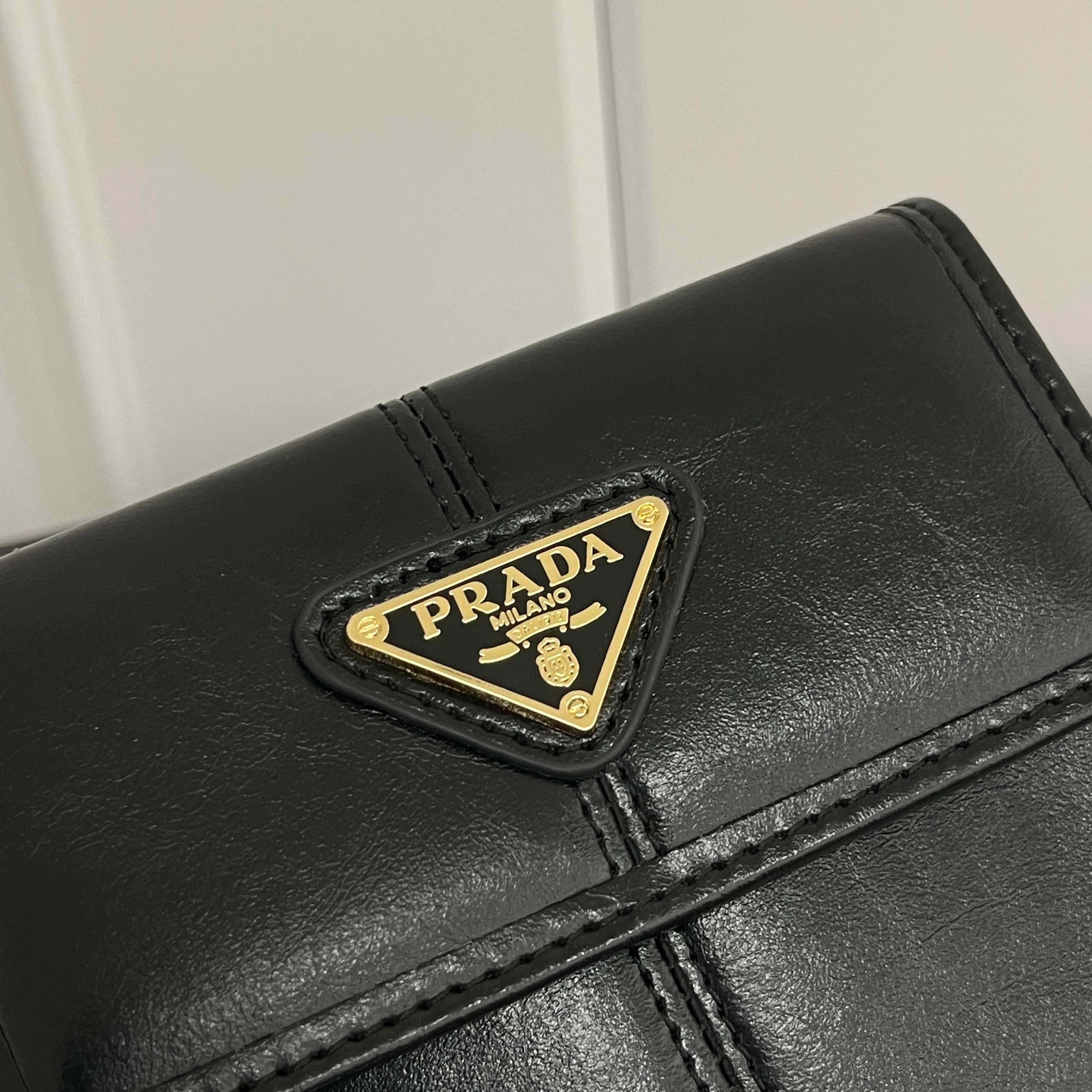 【大人気上品でコンパクト】カードコインケース 財布