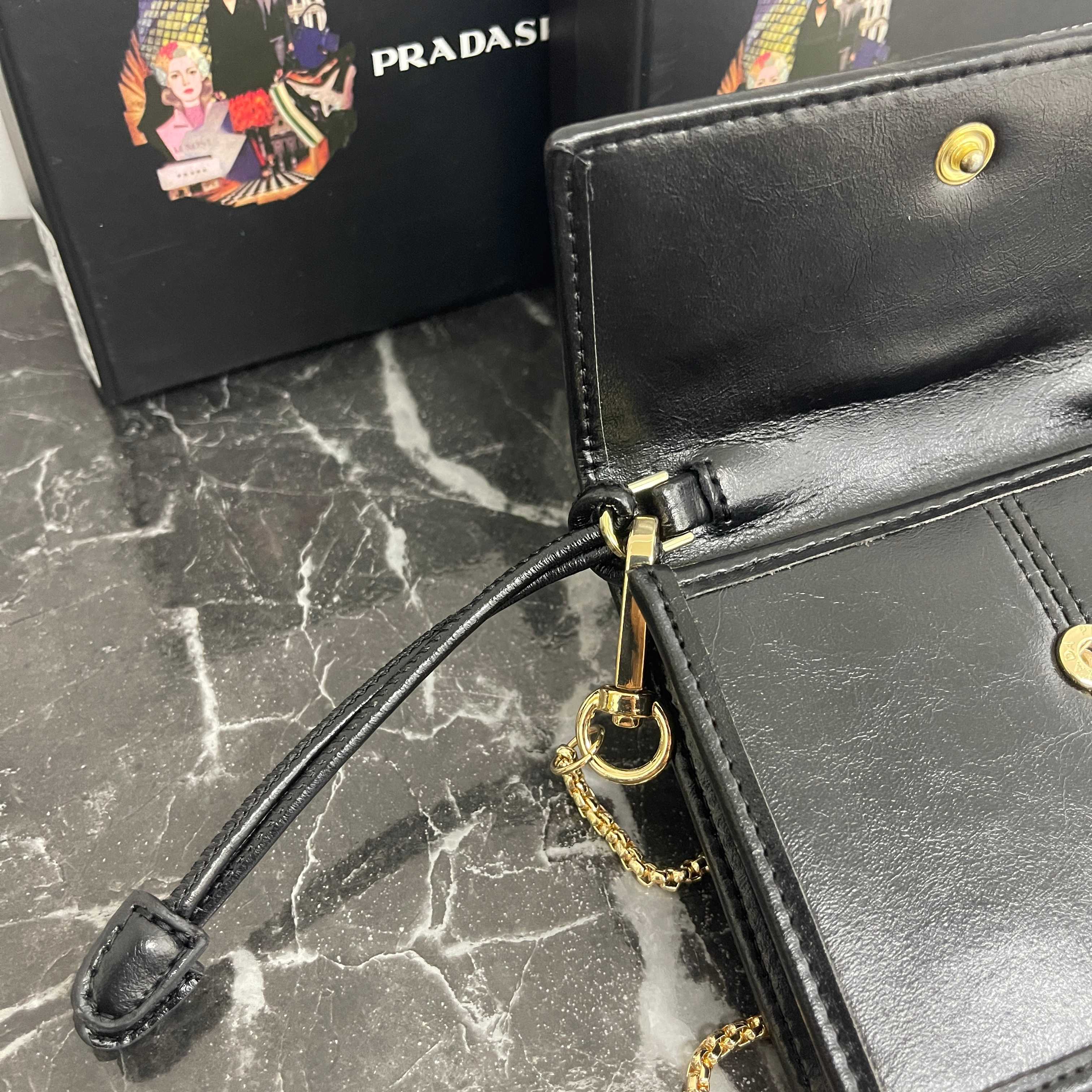 【大人気上品でコンパクト】カードコインケース 財布