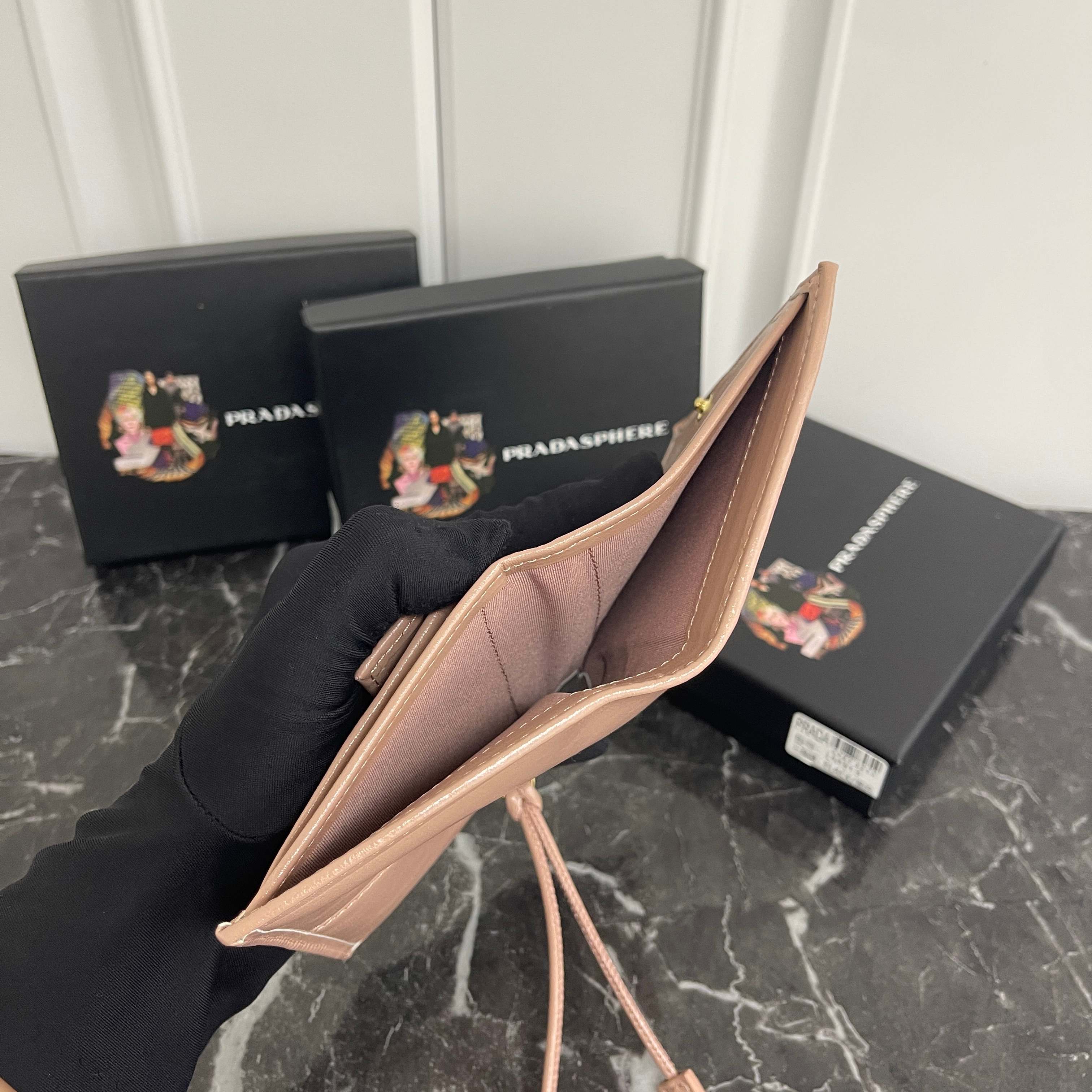 【大人気上品でコンパクト】カードコインケース 財布