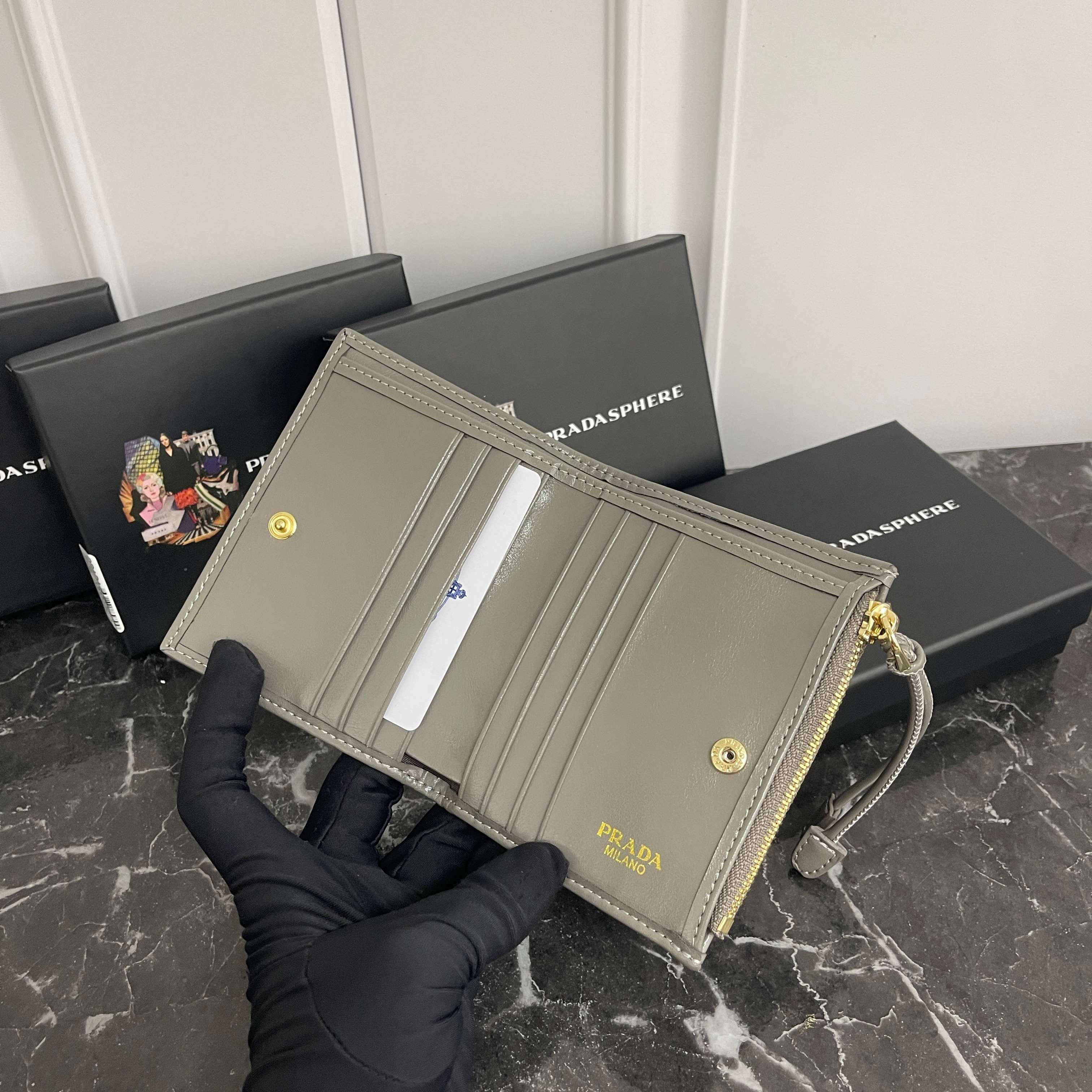 【大人気上品でコンパクト】カードコインケース 財布