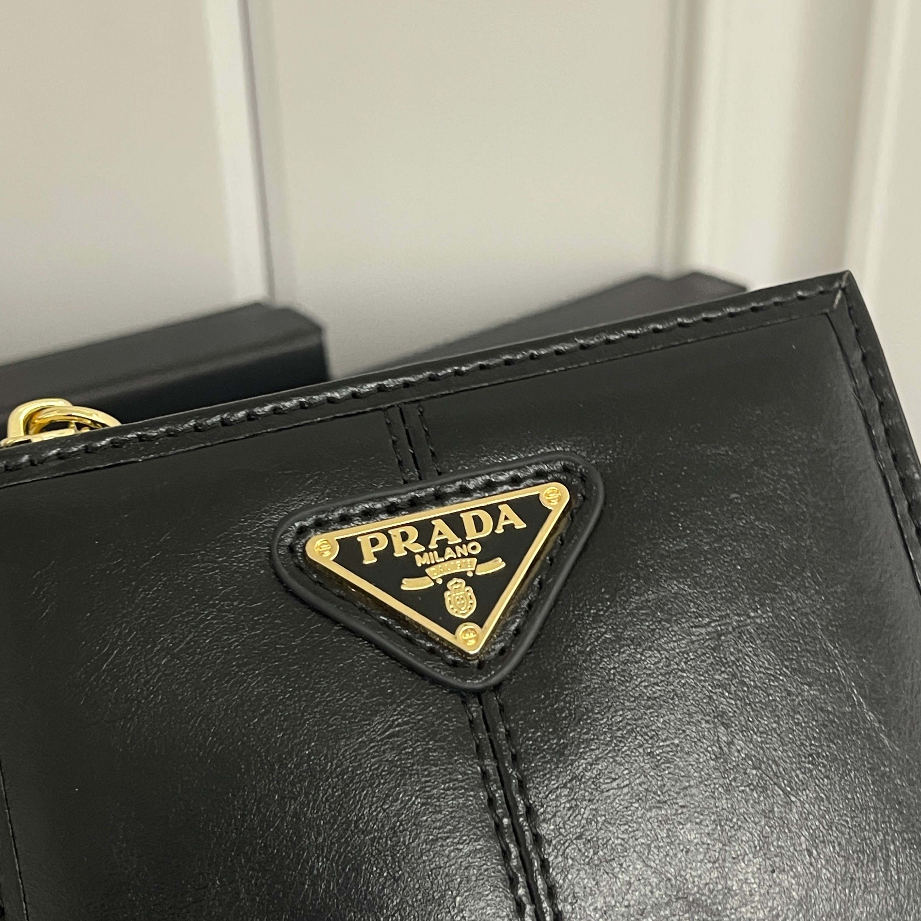 【大人気上品でコンパクト】カードコインケース 財布