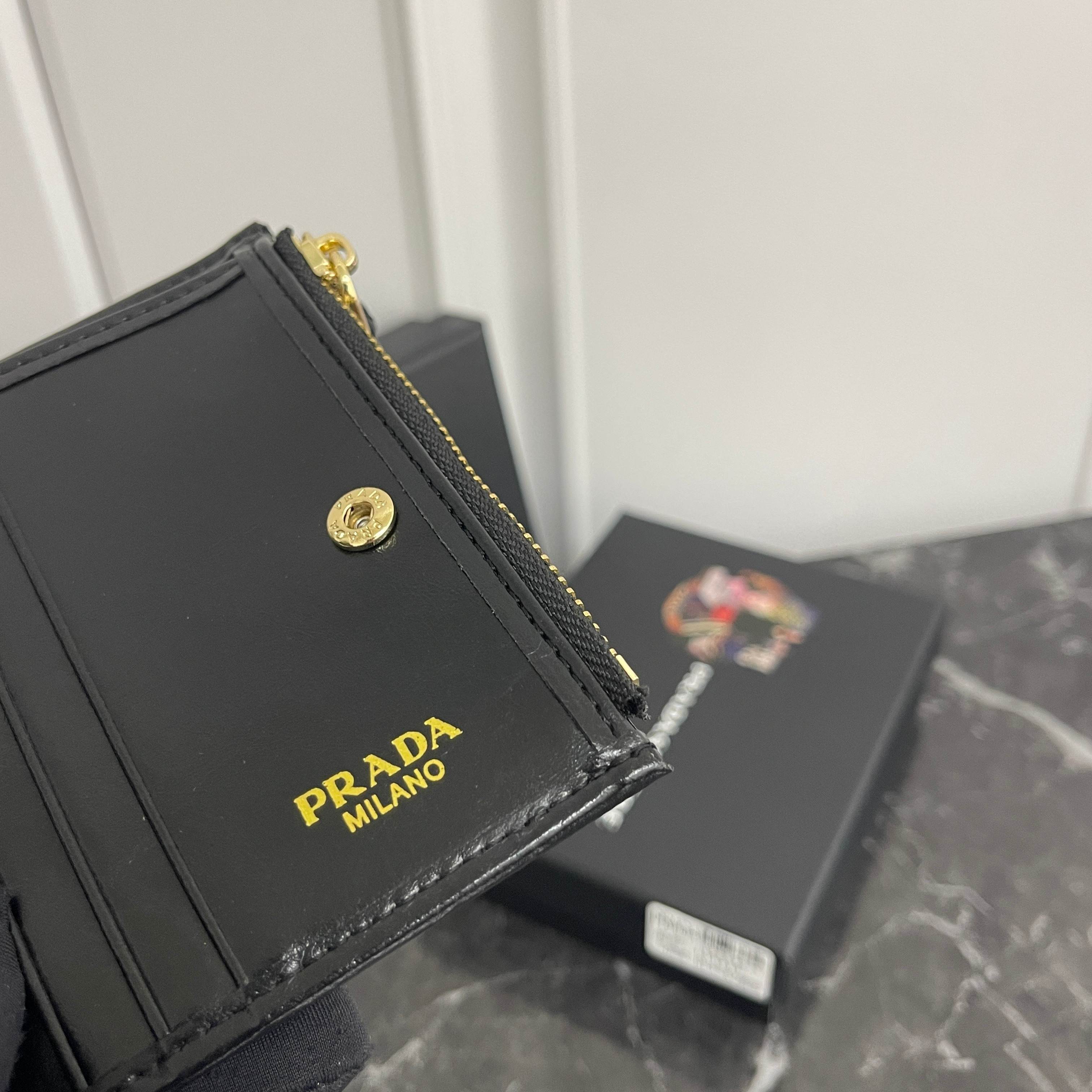 【大人気上品でコンパクト】カードコインケース 財布