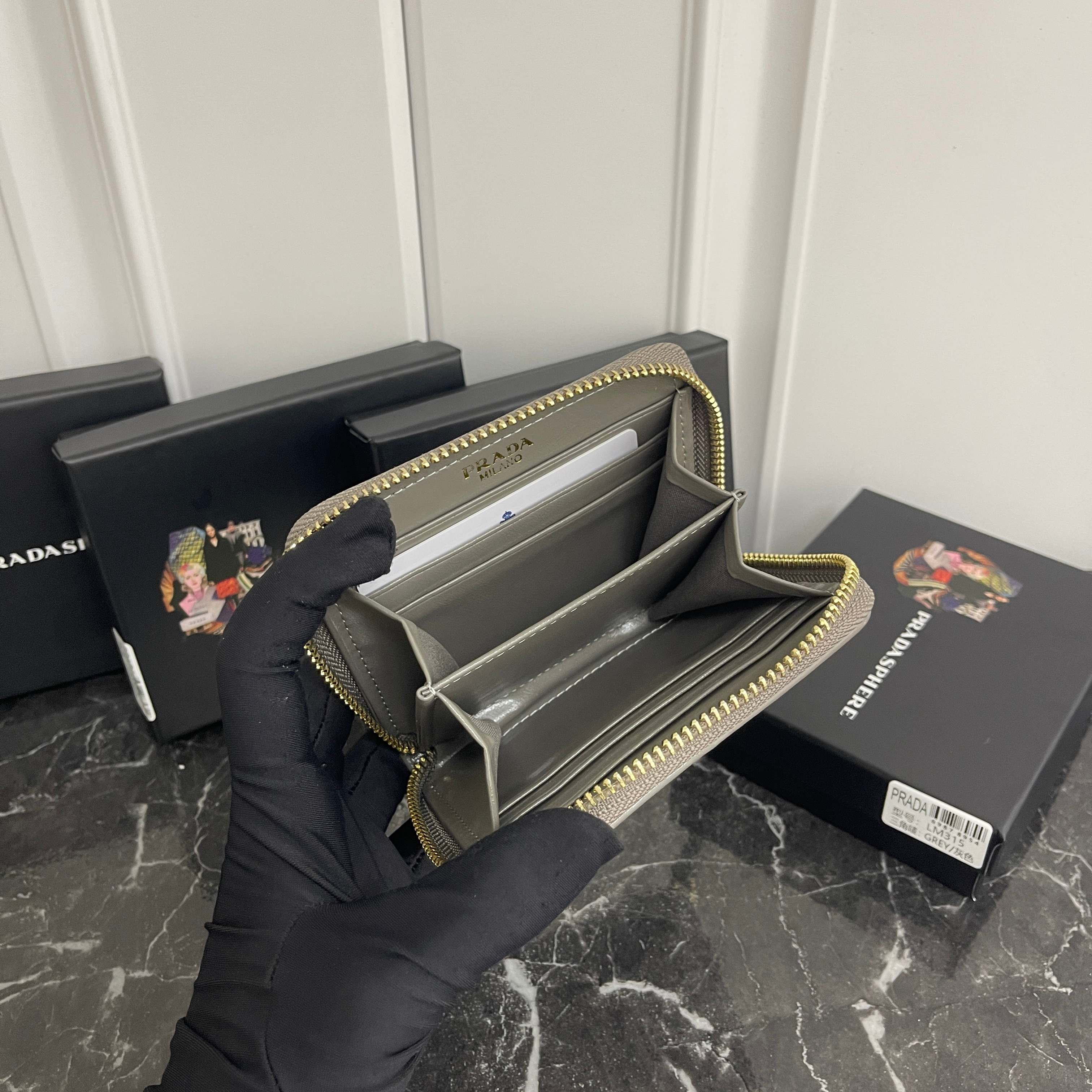 【大人気上品でコンパクト】カードコインケース 財布