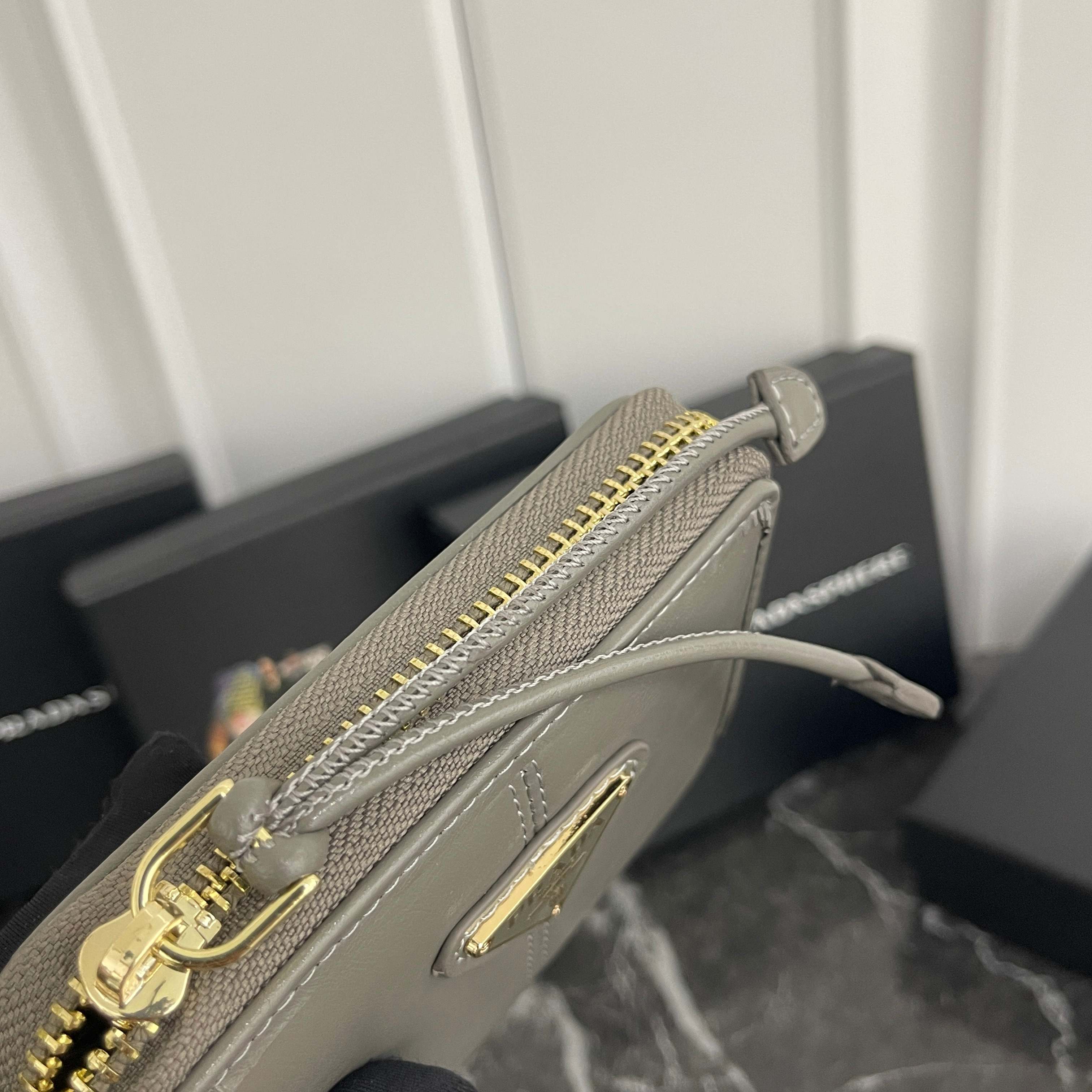 【大人気上品でコンパクト】カードコインケース 財布