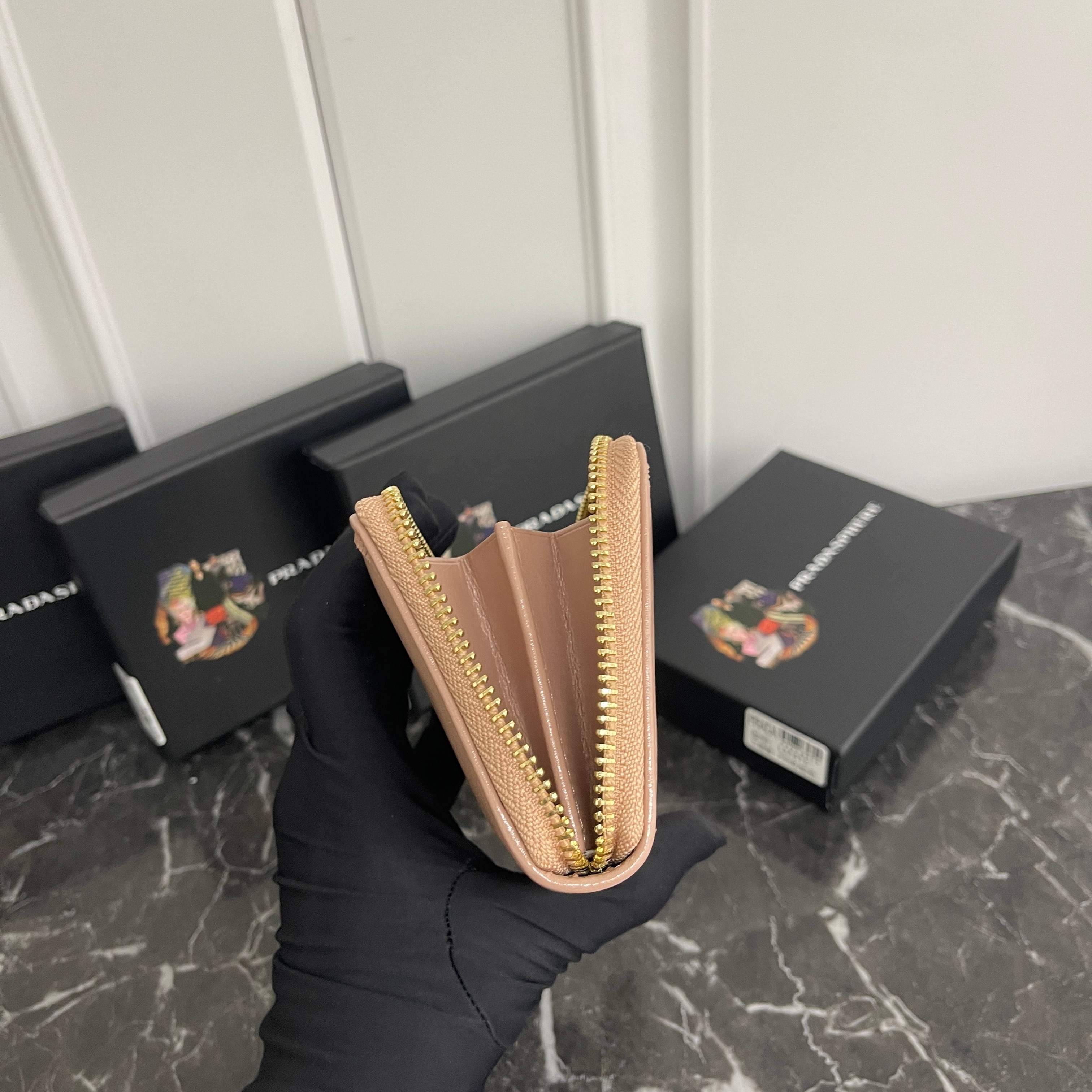 【大人気上品でコンパクト】カードコインケース 財布