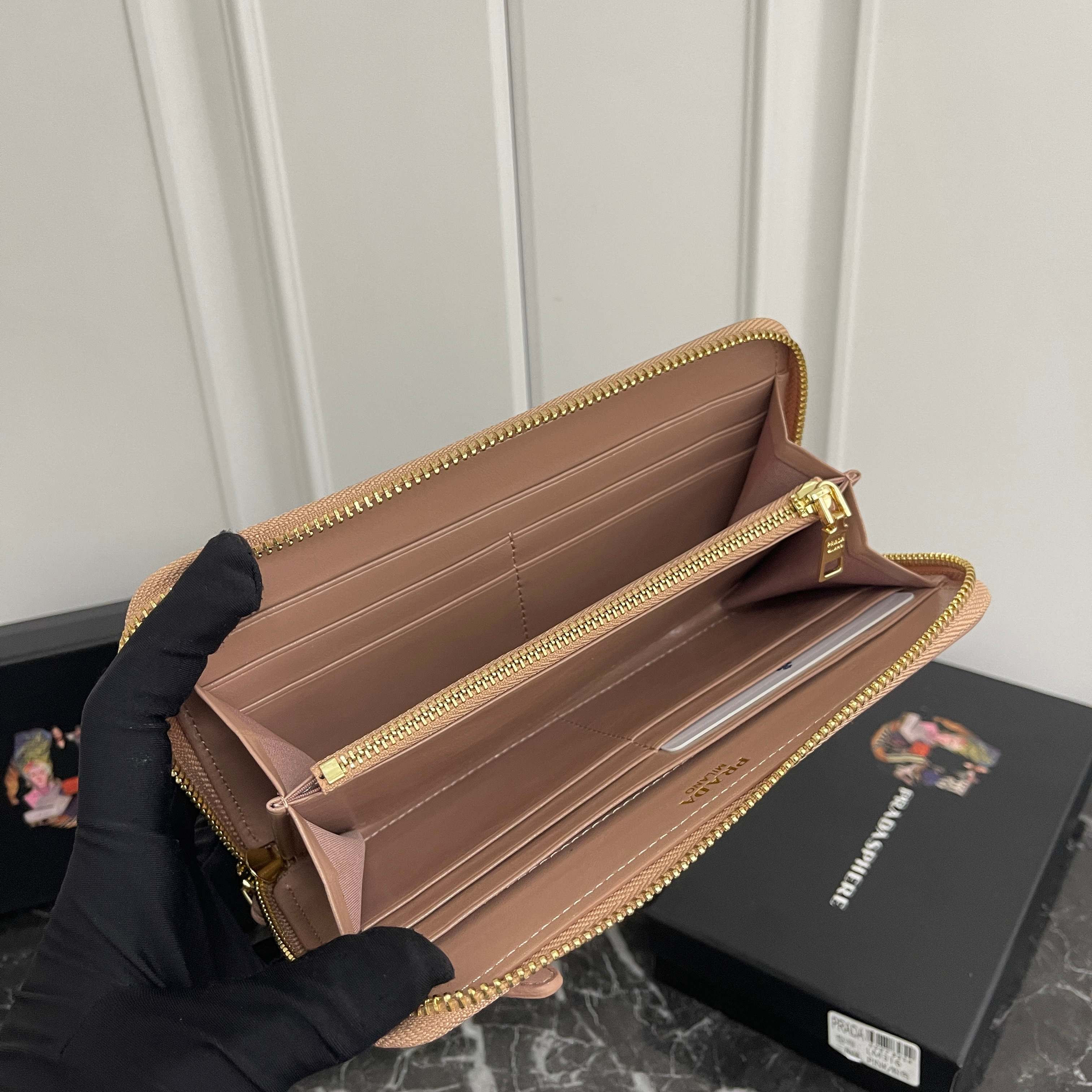 【大人気上品でコンパクト】カードコインケース 財布