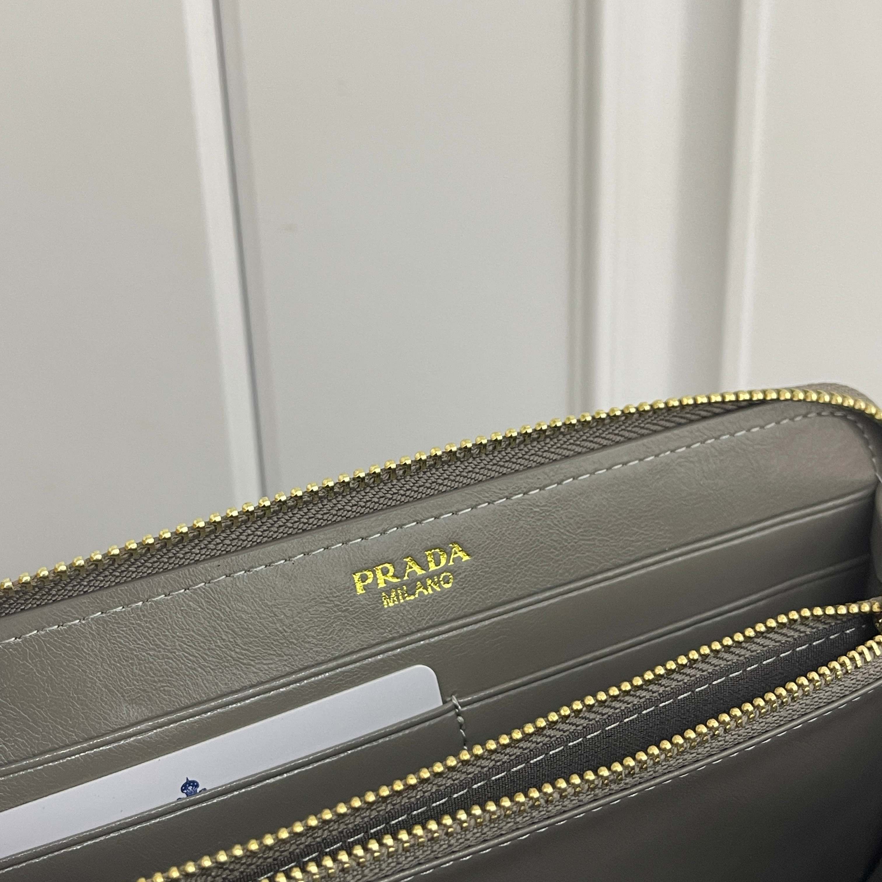 【大人気上品でコンパクト】カードコインケース 財布