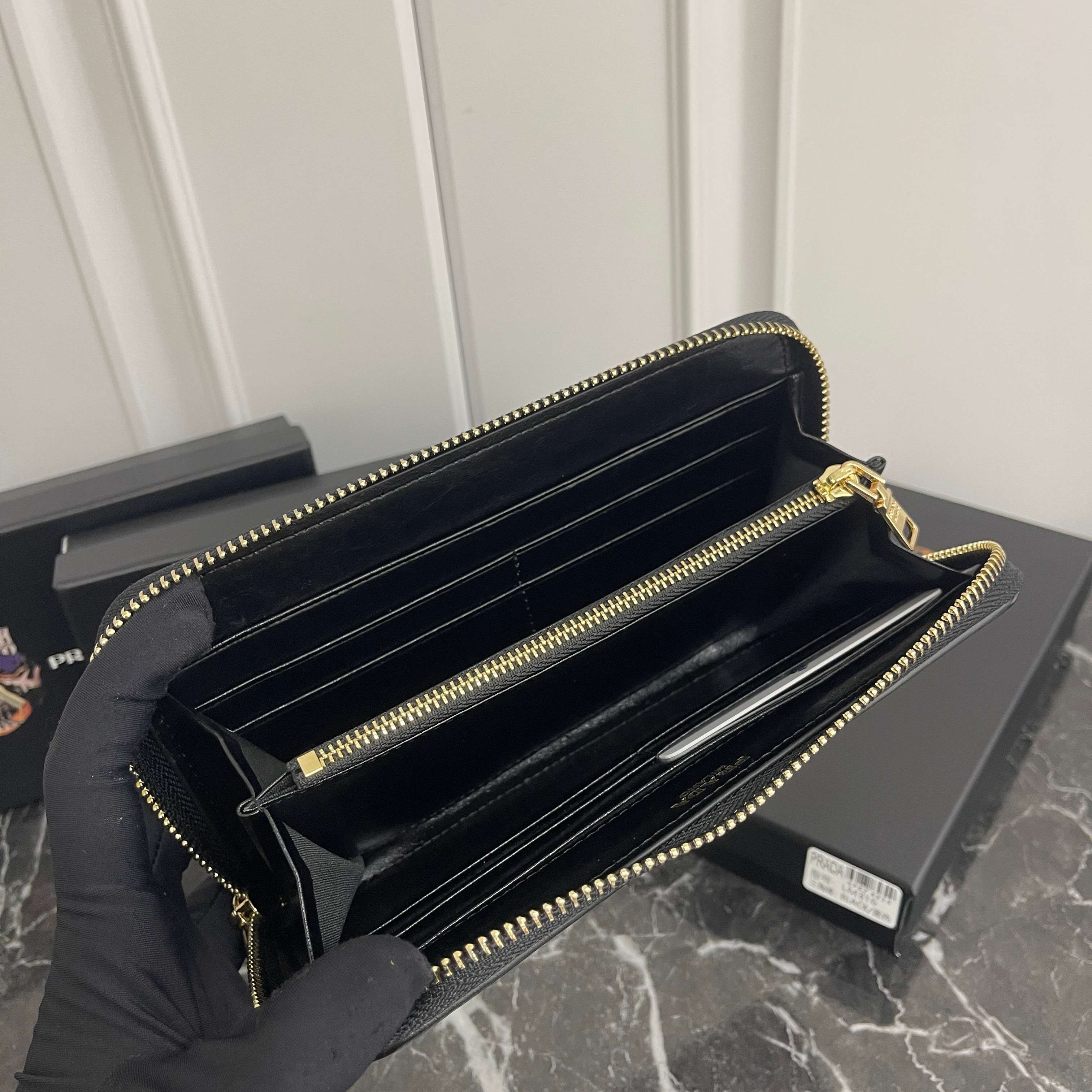 【大人気上品でコンパクト】カードコインケース 財布