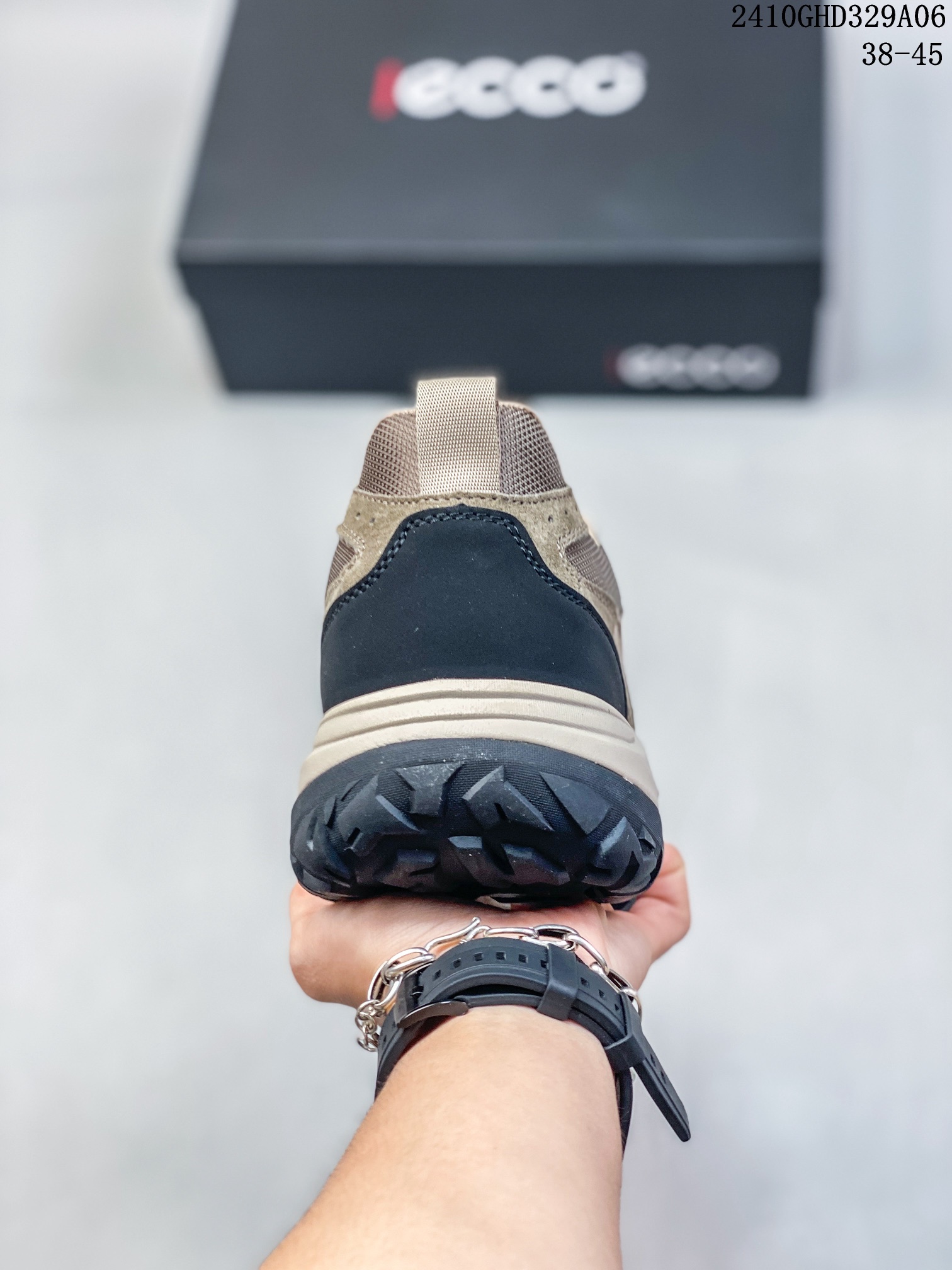 Ecco’s Unique Outdoor Shoes with Durable Features for Comfortable Walking - 图片 4