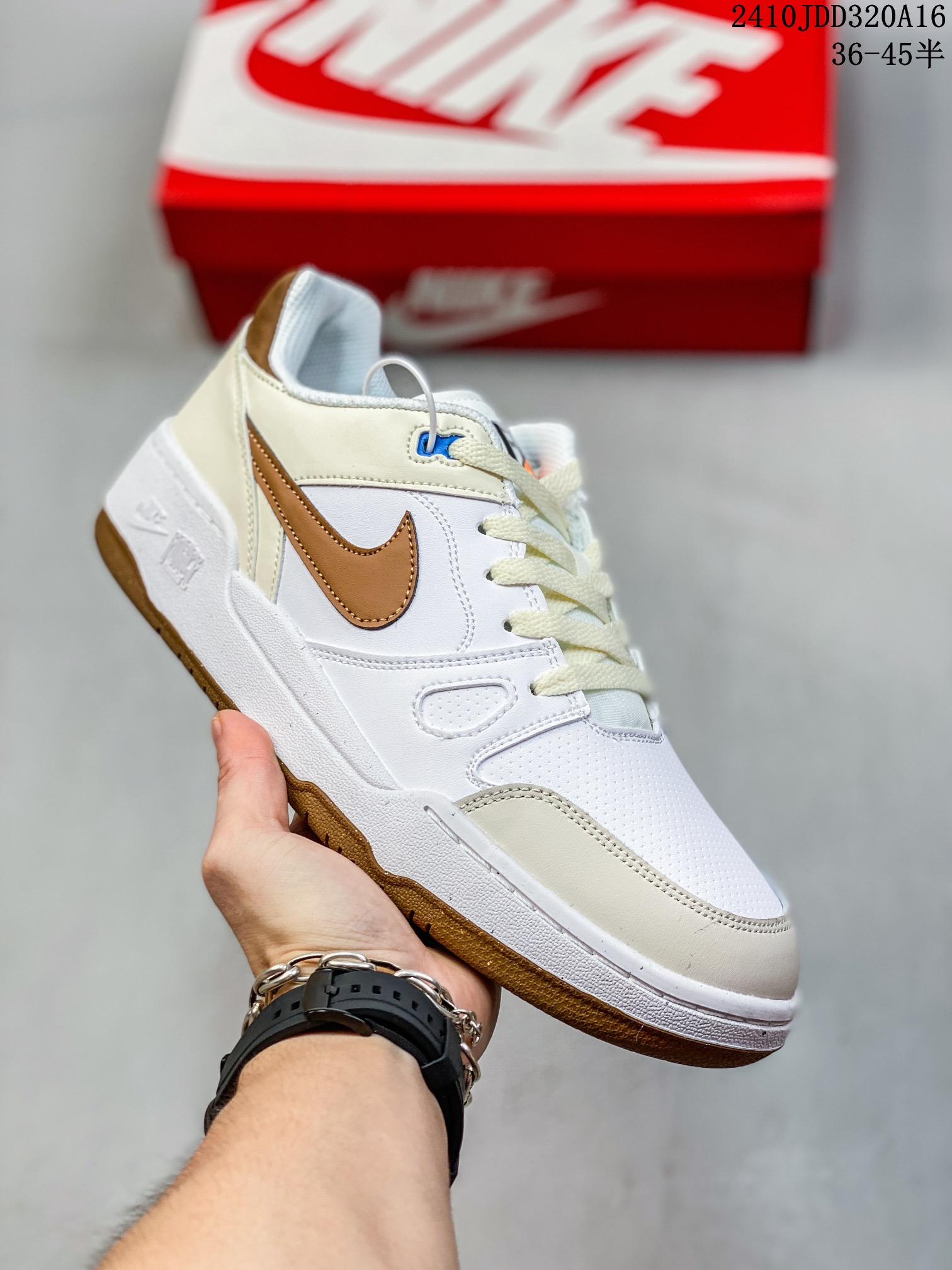 🈴💰150
✅耐克Nike FULL FORCE LO扣篮系列低帮休闲运动滑板板鞋采用软质牛剖皮鞋面材质#正确后跟反口里弧度#原厂中底布正确印刷#鞋垫嵌入缓震乳胶+Sole真气垫装置#原比值开发耐磨橡胶大底❗
货号:FB1362-101
尺码:36 36.5 37.5 38 38.5 39 40 40.5 41 42 42.5 43 44 45
编码:10JDD320A16