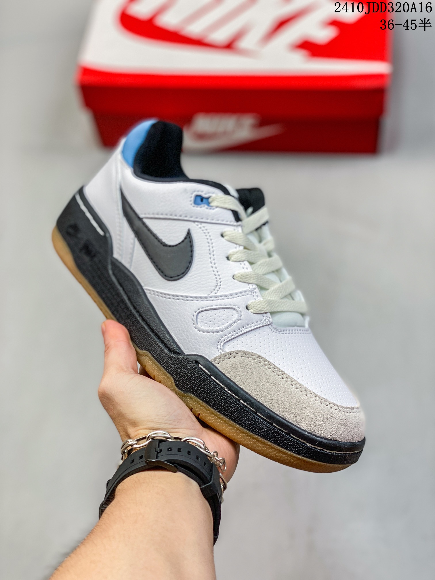 🈴💰150
✅耐克Nike FULL FORCE LO扣篮系列低帮休闲运动滑板板鞋采用软质牛剖皮鞋面材质#正确后跟反口里弧度#原厂中底布正确印刷#鞋垫嵌入缓震乳胶+Sole真气垫装置#原比值开发耐磨橡胶大底❗
货号:FB1362-101
尺码:36 36.5 37.5 38 38.5 39 40 40.5 41 42 42.5 43 44 45
编码:10JDD320A16