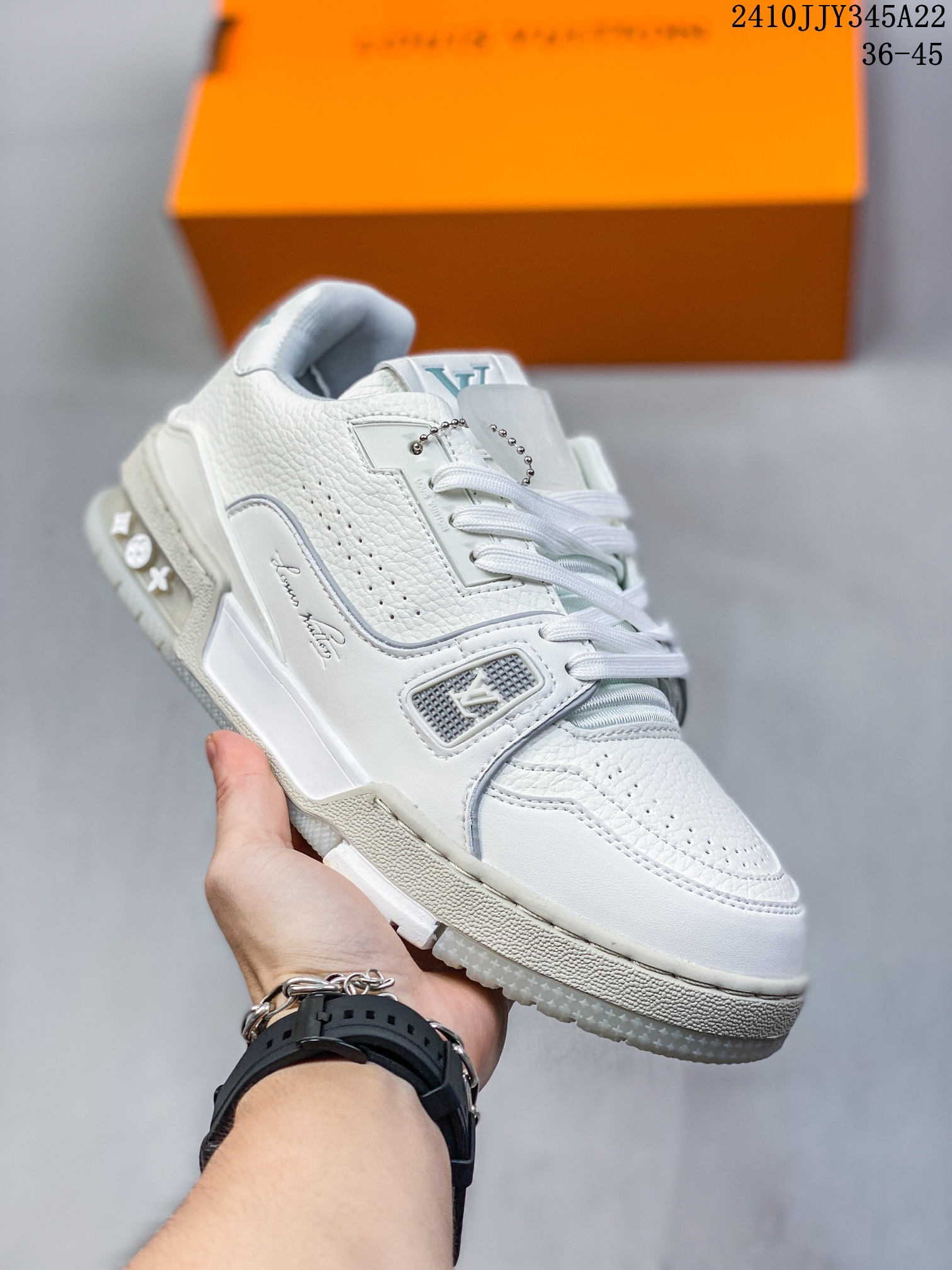 🈴💰110 全新LV路易威登 LV ARCH LIGHT SNEAKER 休闲运动文化百搭篮球板鞋 尺码： 36-45 36-40