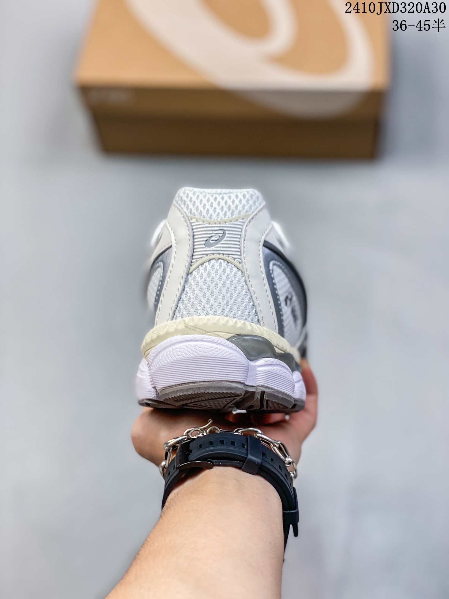 💰150
ASICS亚瑟士新款情侣休闲鞋GEL-NYC 2055男女缓震运动复古休闲鞋
尺码：36-45半
编码：10JXD320A30