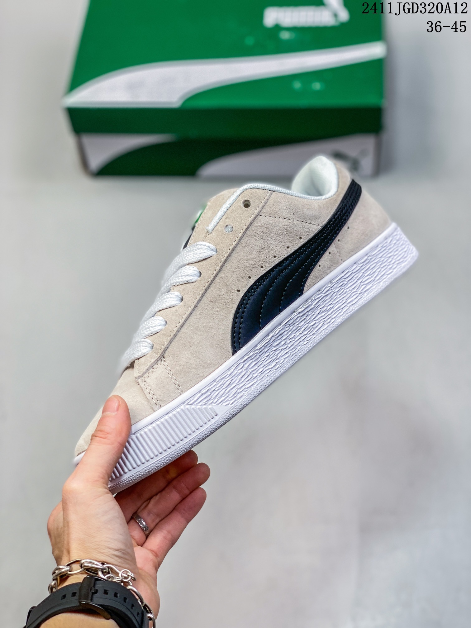 ❤️220包邮/原单代购级别
彪马 PUMA  Suede Platform Gold 蕾哈娜 厚底 松糕休闲百搭板鞋 复古潮男女鞋时尚运动鞋

货号:  397233
Size:   36-45含半码
编码:   11JGD320A12
