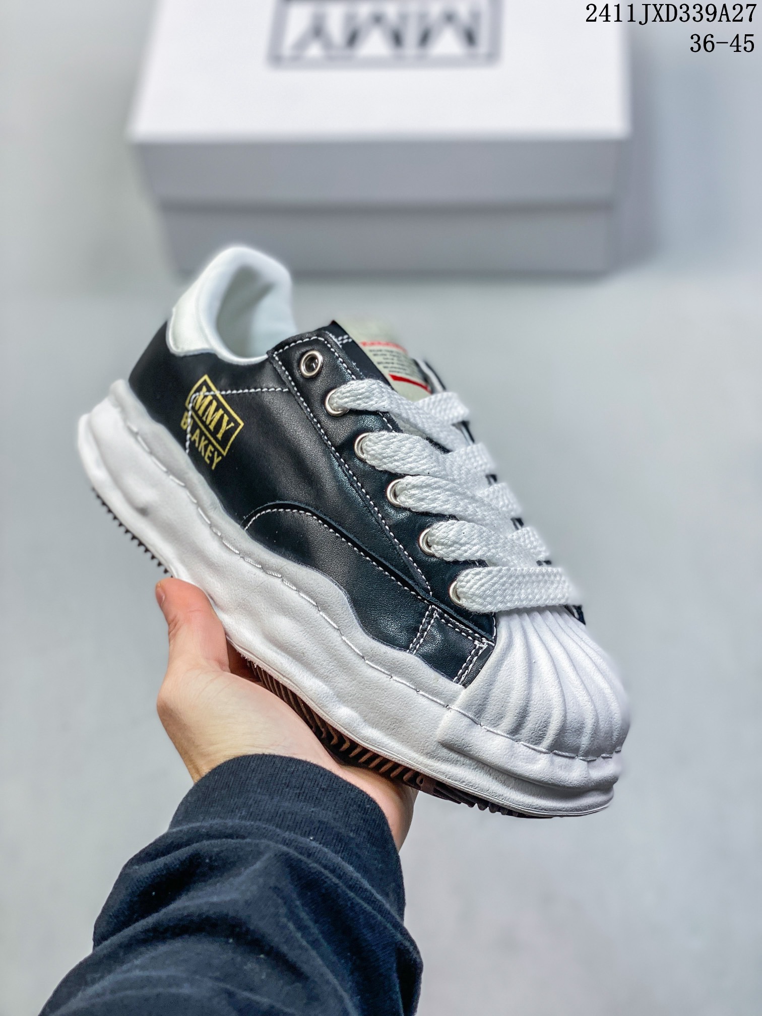 💰140
ID:xnm
 复古溶解风 概念时装设计师･三原康裕品牌MMY/Maison MIHARA YASUHIRO Original Sole Canvas Low 变形溶解雪糕底低帮休闲百搭皮面板鞋增高厚底老爹鞋 贝壳头溶解休闲板鞋日系运动鞋 比阿迪达斯的贝壳头高级太多，加上溶解大底，简直就是yyds。