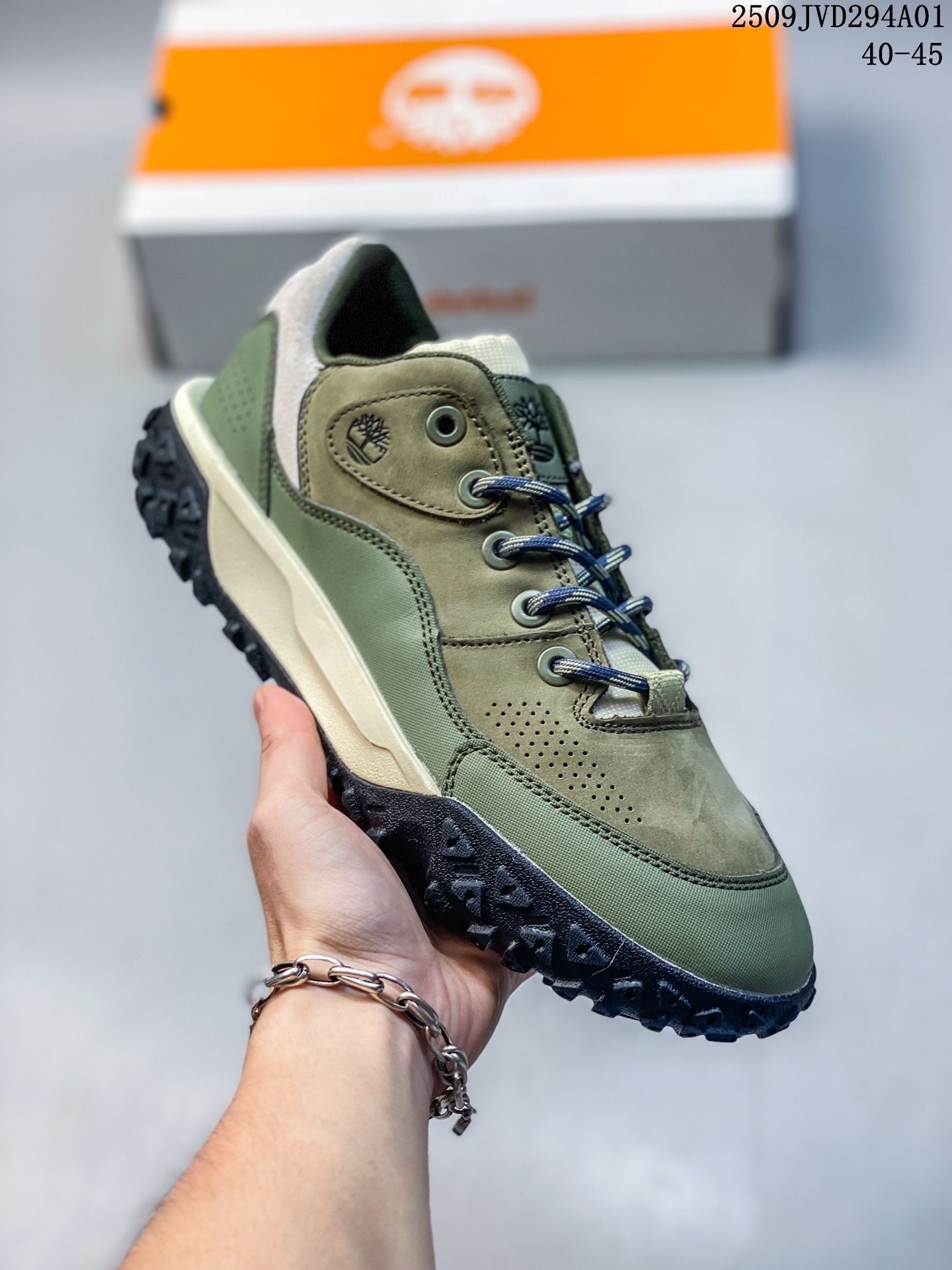 💰170
公司级✅Timberland添柏岚/天伯伦户外高帮休闲大黄靴系列
#广东大厂品质 原盒原包装
#24ss新款 时尚潮流搭配 面料采用意大利🇮🇹顶级磨砂细纹牛皮 搭配防臭防腐真皮乳胶鞋垫 大底到五金都是代工厂原材料制作 同原版固特异永不开胶工艺 好货不杀猪
首单质量严格把控 全网独家首发 品质毋庸置疑 全套官网统一包装 给您完美的穿着体验 质量考究耐穿 型男必备 专治不帅 高品质脚感一流 今年冬季防寒户外专用 日常随意搭配
尺码:如图(皮鞋码)
编码:09JVD294A01