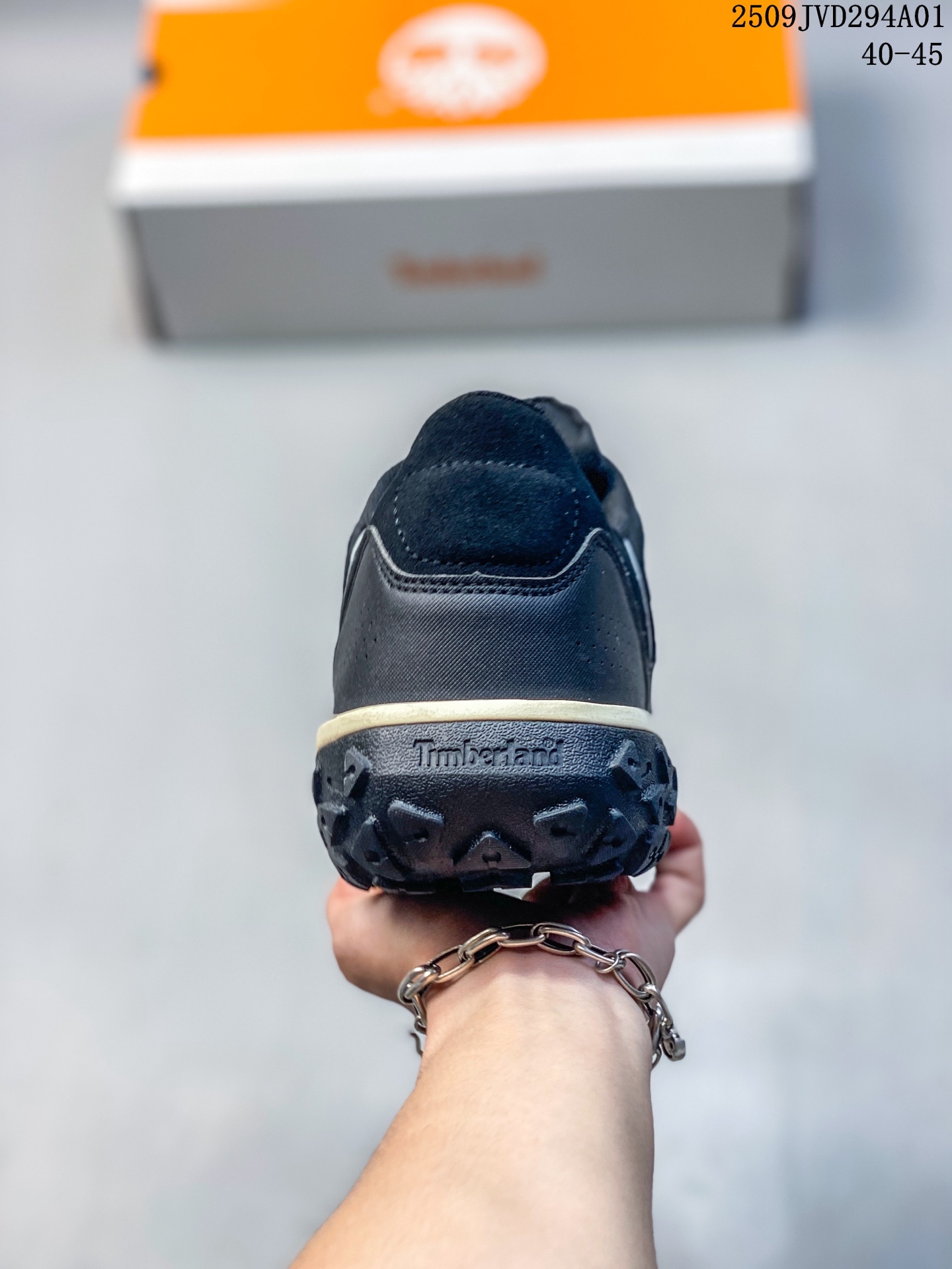 💰170
公司级✅Timberland添柏岚/天伯伦户外高帮休闲大黄靴系列
#广东大厂品质 原盒原包装
#24ss新款 时尚潮流搭配 面料采用意大利🇮🇹顶级磨砂细纹牛皮 搭配防臭防腐真皮乳胶鞋垫 大底到五金都是代工厂原材料制作 同原版固特异永不开胶工艺 好货不杀猪
首单质量严格把控 全网独家首发 品质毋庸置疑 全套官网统一包装 给您完美的穿着体验 质量考究耐穿 型男必备 专治不帅 高品质脚感一流 今年冬季防寒户外专用 日常随意搭配
尺码:如图(皮鞋码)
编码:09JVD294A01