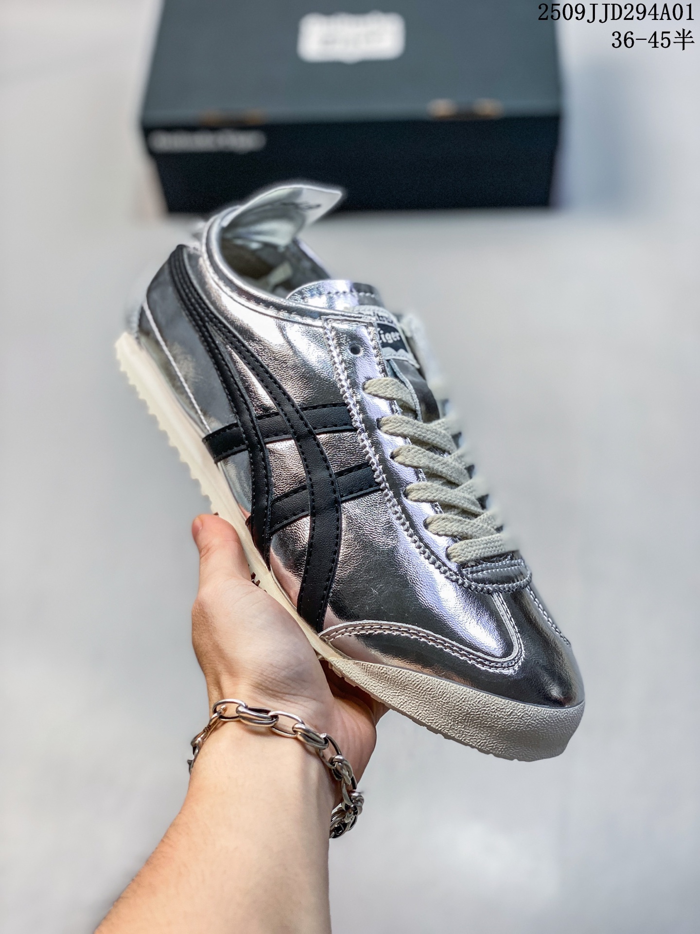 💰110
真标带半码
 鬼虎tiger Mexico 2025德训运动休闲鞋复古鞋平底鞋男女鞋
尺码：见图
编码：09JJD294A01