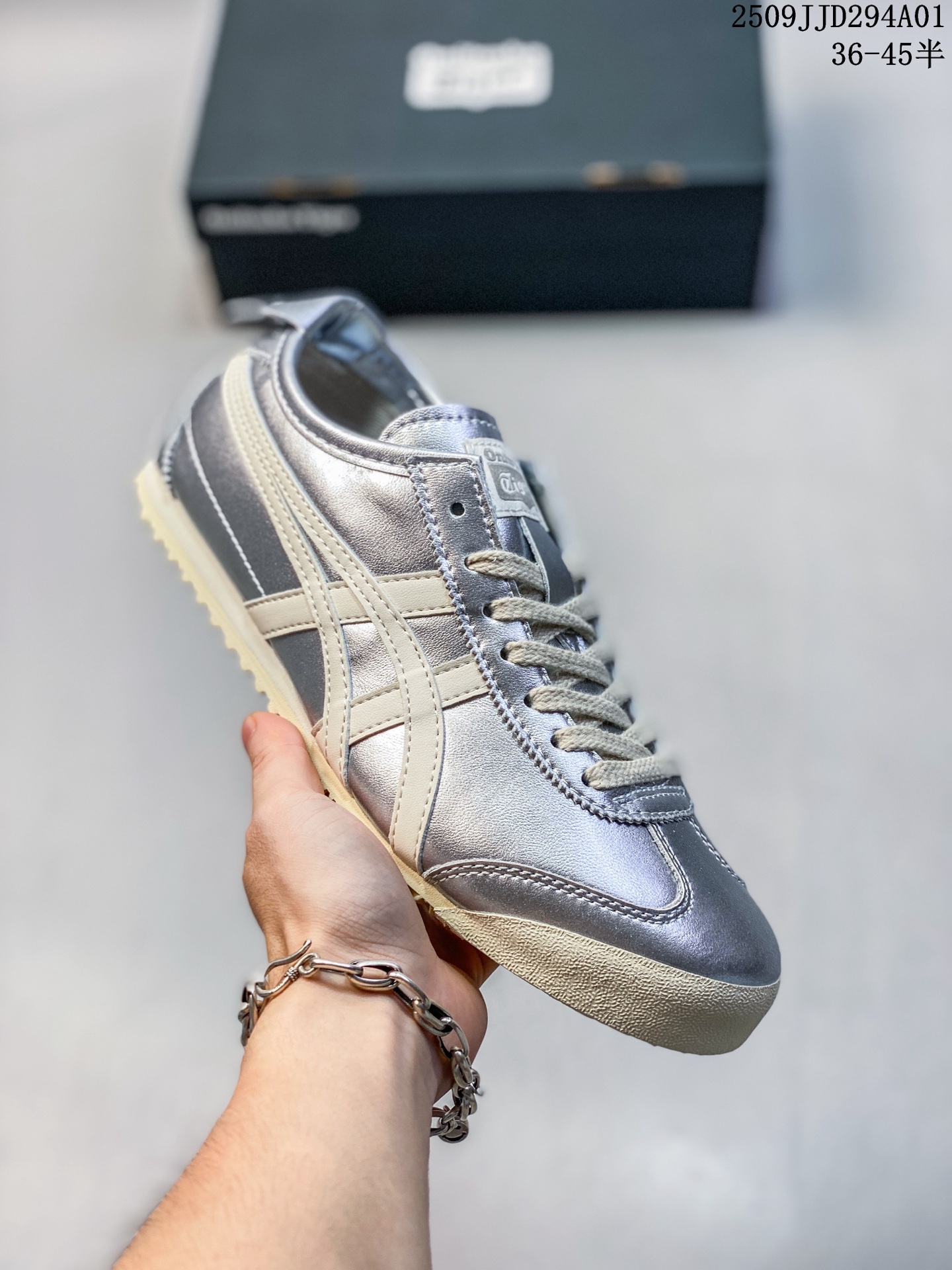 💰110
真标带半码
 鬼虎tiger Mexico 2025德训运动休闲鞋复古鞋平底鞋男女鞋
尺码：见图
编码：09JJD294A01