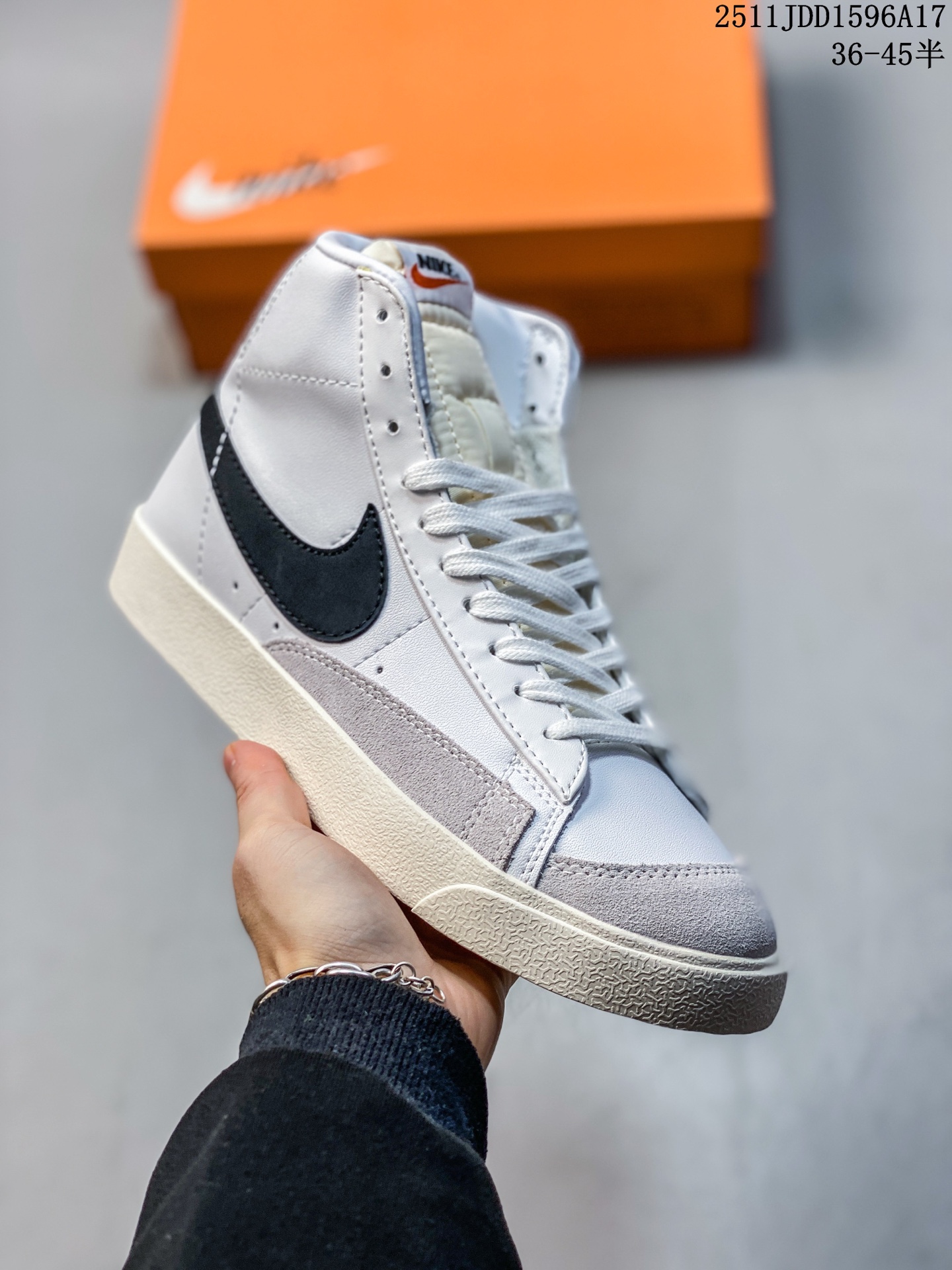 💰120
Nike Blazer Mid Vintage "Lucid Green"1977 QS经典开拓者高帮百搭休闲运动板鞋 唯一采用同源一致荔枝纹牛培皮革鞋面材质 韩国进口环保绿吸附性中底布❗
货号：DA4086-100 
11JDD1596A17