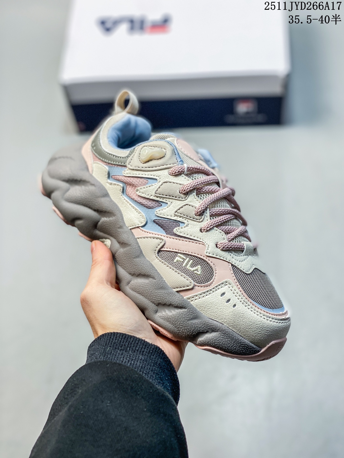 💰170
FILA斐乐 Fern 2 蕨草2.0 时尚摩登复古经典个性潮流清新运动日常通勤百搭舒适厚底 耐磨透气轻便 低帮 生活休闲鞋 女款
11JYD266A17