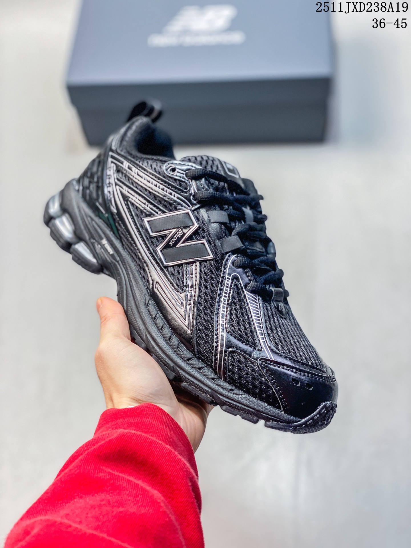 💰160
公司级✅New Balance M1906系列 新百伦 复古单品宝藏老爹鞋款
复古元素叠加 质感超级棒 原楦版型材料细节做工精细 作为NB最经典的档案鞋型之一
官方货号:M1906RCH
尺码:36 37 37.5 38 38.5 39.5 40 40.5 41.5 42 42.5 43 44 45
ID:JKD101-AZD
11JXD238A19