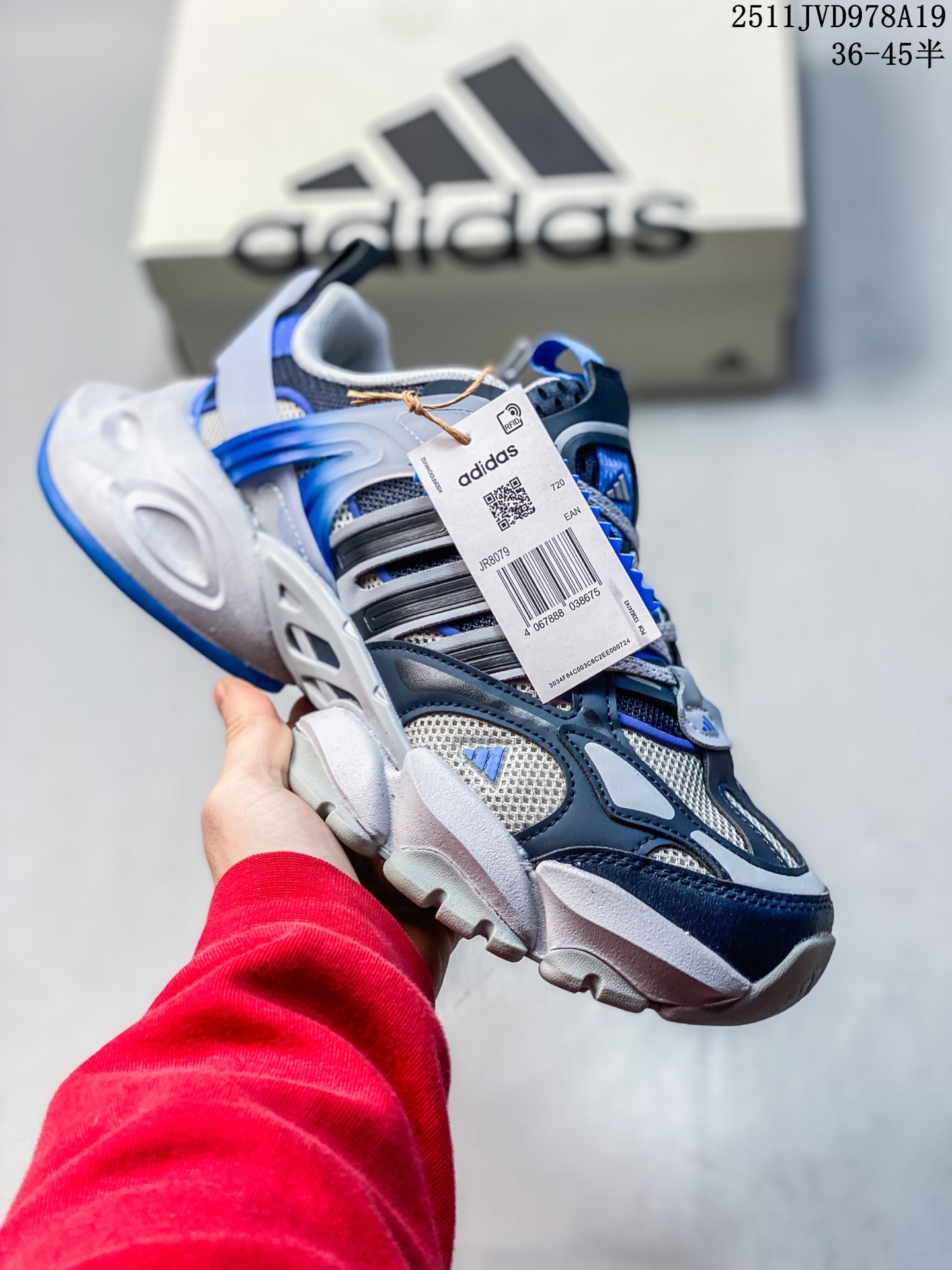 🈴️💰190
公司级✅Adidas XLG RUNNER DELUXE系列阿迪达斯 低帮增高复古中性休闲运动老爹鞋
鞋面由轻薄透气的网布制成 提供卓越的空气流通性能 中底使用品牌独有的Bounce缓震技术 帮助减少地面对关节的冲击力 提升整体的舒适性 鞋子的设计风格简约大气 同时兼顾功能性和美感 适用于各种场景
货号:IH7802
Size:36 36.5 37 38 38.5 39 40 40.5 41 42 42.5 43 44 45
ID:JHD212-AZD
11JVD978A19