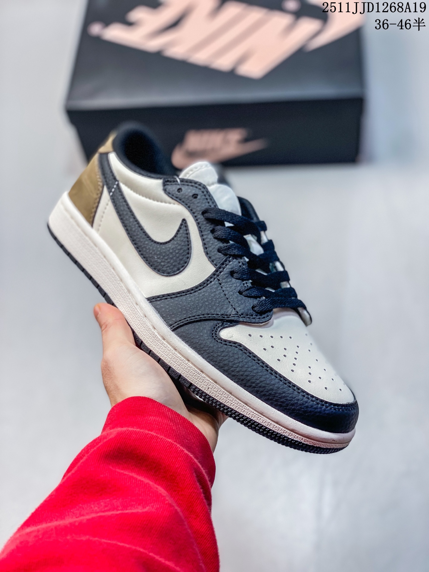 💰130
Air Jordan 1 Low
AJ1乔1低帮休闲板鞋 同步官方配色
原档冲孔鞋头 正确满胶鞋垫 四线拉帮 原厂织唛标 鞋舌高弹海绵填充。
Size: 36 36.5 37.5 38 38.5 39 41 42 42.5 43 44 44.5 45 46
11JJD1268A19