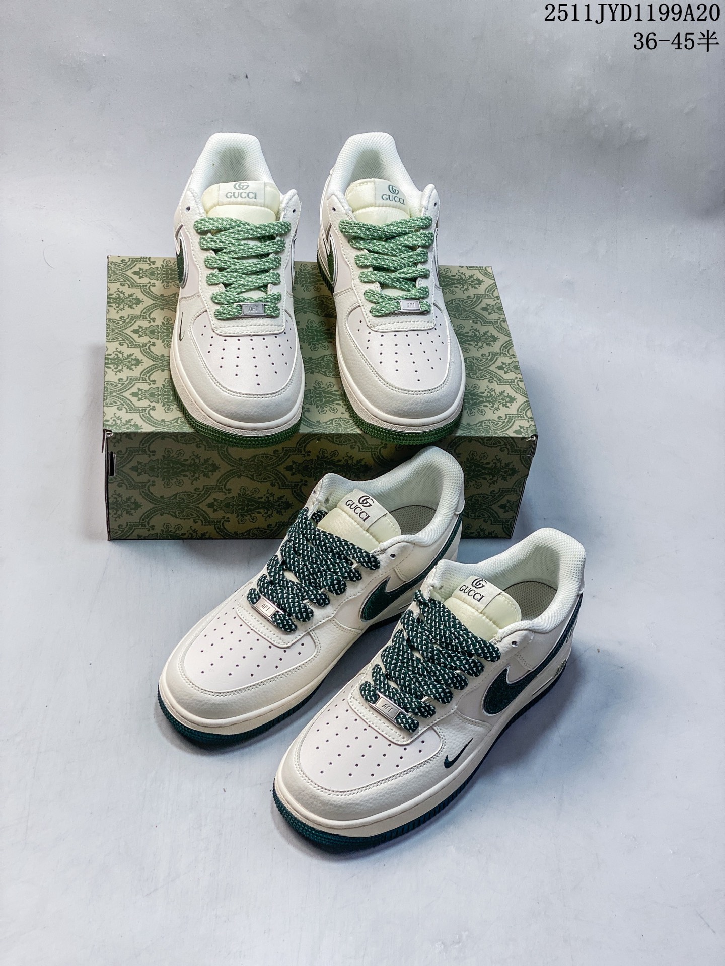 🈴️💰170
海外限量发售！公司级NIke Air Force 1 '07 Low “北面联名--灰白银勾边配色”空军一号 低帮 运动鞋 休闲鞋 折边针车 工艺难度大 原楦头原纸板 原装鞋盒 定制五金配件 内置全掌气垫 原厂鞋底 
货号：QY6818-551
Size：36 36.5 37.5 38 38.5 39 40 40.5 41 42 42.5 43 44 44.5 45
11JYD1199A20