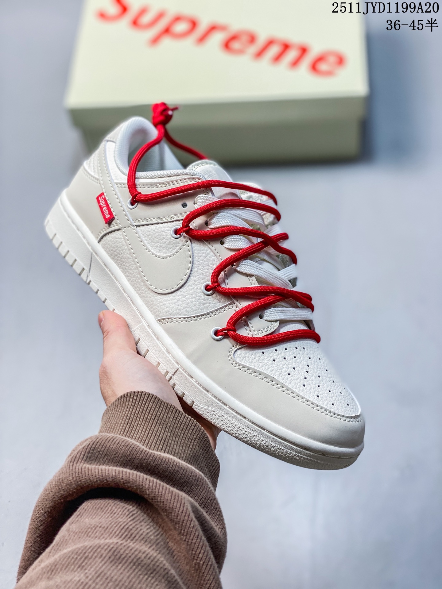 💰170
海外爆款限量发售!公司级 Nike SB Dunk Low“LV联名-牛仔勾夜光绑带” 周年高端定制 低帮休闲板鞋 定制鞋盒 大厂纯原品质出货 超高清洁度 皮料切割干净无任何毛边 细节完美
货号:DM6868-086
Size:36 36.5 37.5 38 36.5 39 40 40.5 41 42 42.5 43 44 44.5 45
11JYD1199A20