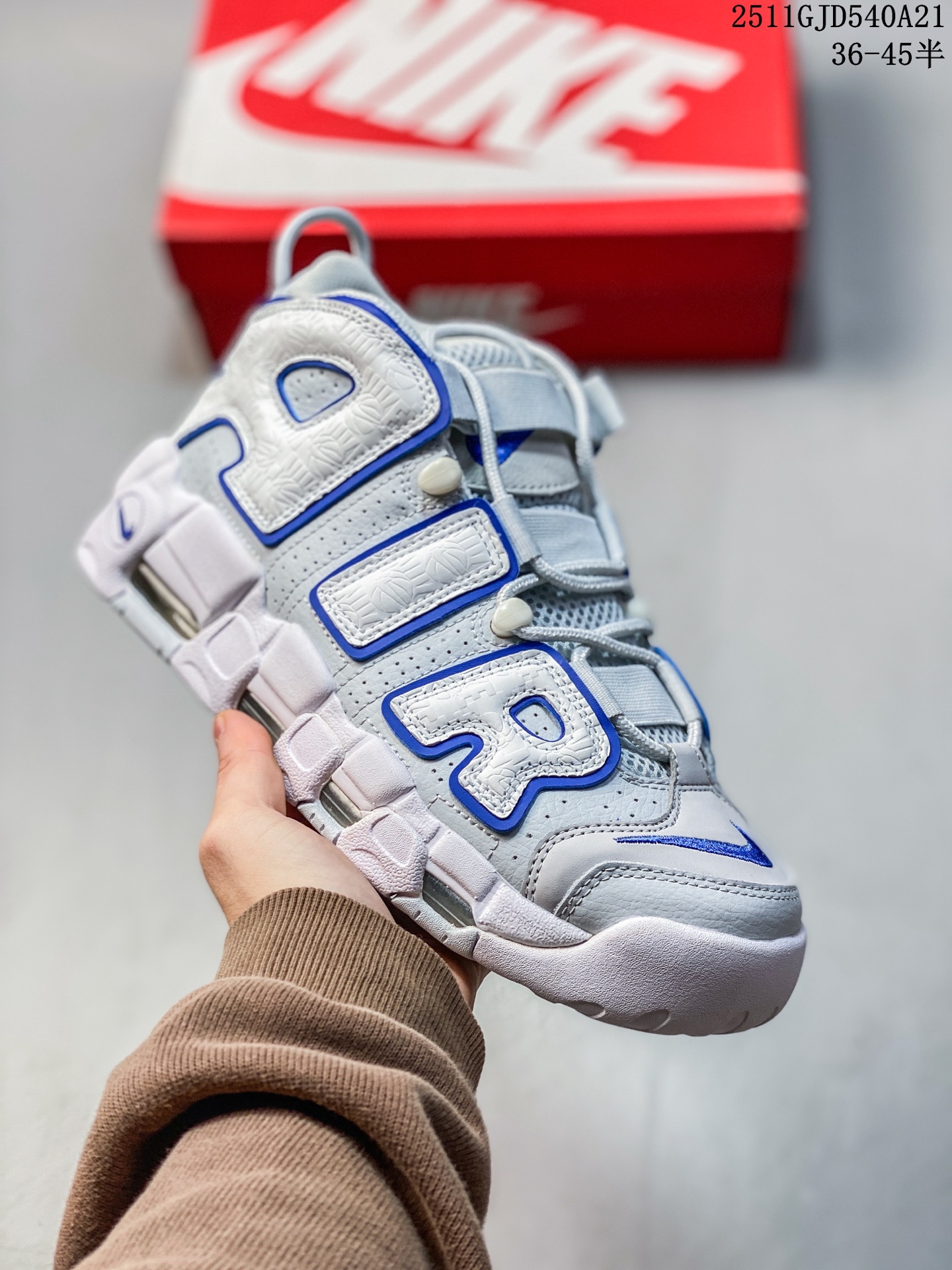 🈴️💰230
公司级 带半码 耐克Nike WMNS Air More Uptempo GS Barely Green 皮蓬初代系列经典高街百搭休闲运动文化篮球鞋美国队配色
11GJD540A21