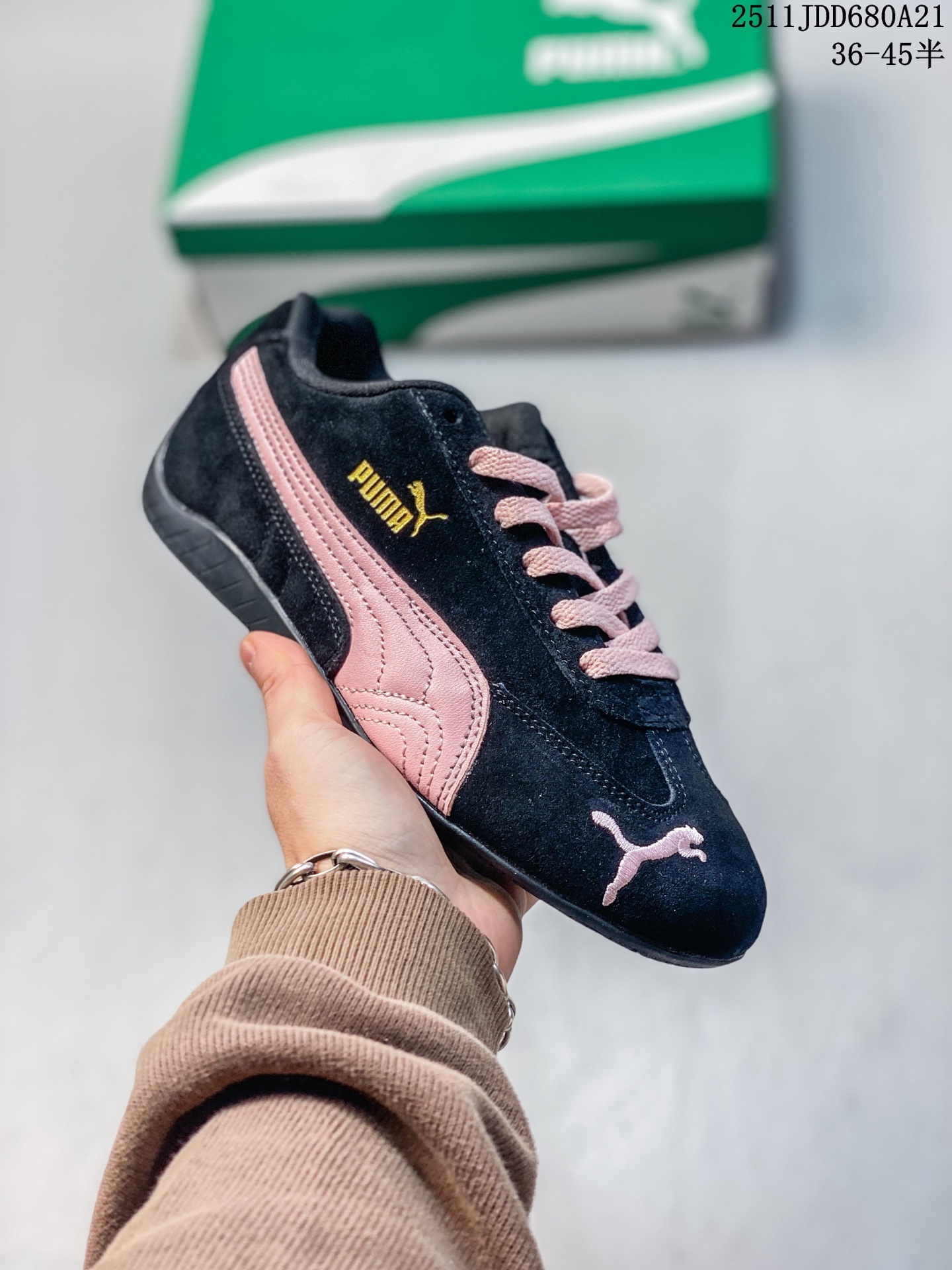 💰120
Puma Speedcat OG彪马 防滑耐磨生活休闲 运动鞋
官方货号:401657-01
尺码:36～45半
11JDD680A21