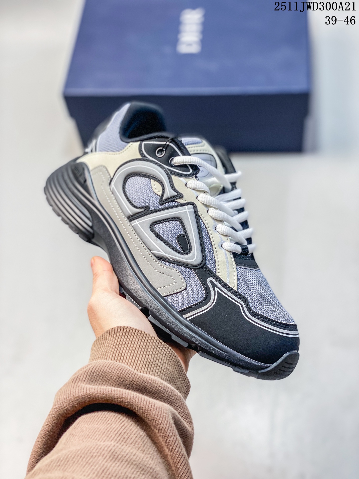 💰180
真标✅Dior迪奥B30网眼织物厚底系带休闲低帮运动鞋男女同款老爹鞋 
货号：1116151
尺码：36-46
编码：D23321121
11JVD300A21