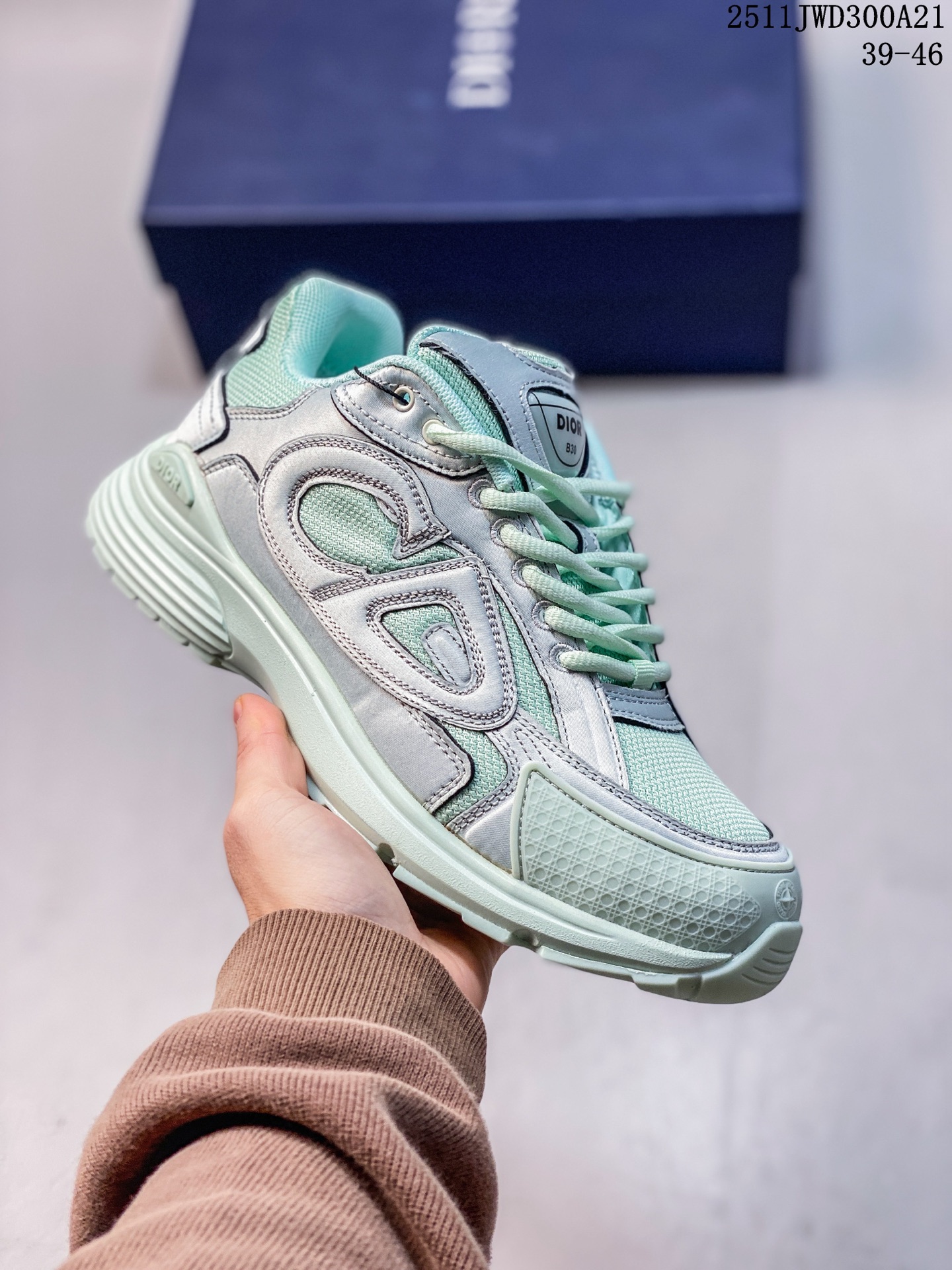🈴️💰180
真标✅Dior迪奥B30网眼织物厚底系带休闲低帮运动鞋男女同款老爹鞋 
货号：1116151
尺码：36-46
编码：D23321121
11JVD300A21