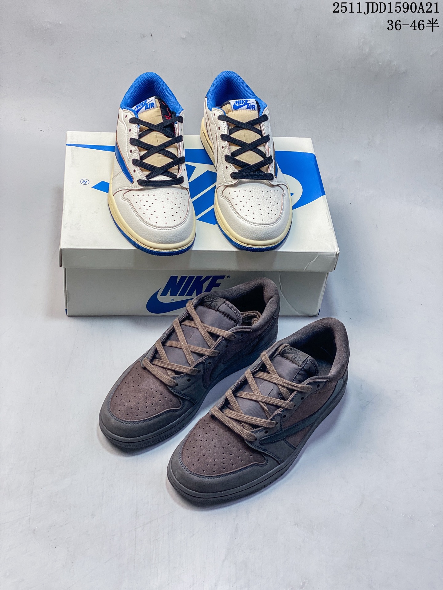 🈴️💰120
Travis Scott x Air Jordan AJ1 Low OG SP TS联名倒钩低帮 白蓝 DM7866-104 全系列配色 外贸特供批次 新配色不断更新开发 市场中端王者 全套原纸板楦头开发 确保原汁原味 完美呈现一代版型 一比一鞋头弧度高度鞋身弧度 此版本只针对中端市场 细节品控鞋型随意秒杀市面同价位 鞋型完美 不臃肿别扭 头层皮料加持 用料绝不含糊 进口玻璃冲刀皮料裁剪零毛边 电脑针车工艺 超高鞋面清洁度 最高QC检验标准 控制溢胶瑕疵 原盒原配 飞翼3D高频深度立体 工艺方面大到整体鞋型 漏斗收腰 底线拉帮 LOGO立体程度 小到针眼排布 载片对称 冲孔效果 鞋标规范 鞋垫背胶等等 无一不是口碑收割 每双都是一个回头客 SIZE：36 36.5 37.5 38 38.5 39 40 40.5 41 42 42.5 43 44 44.5 45 46
11JDD1590A21