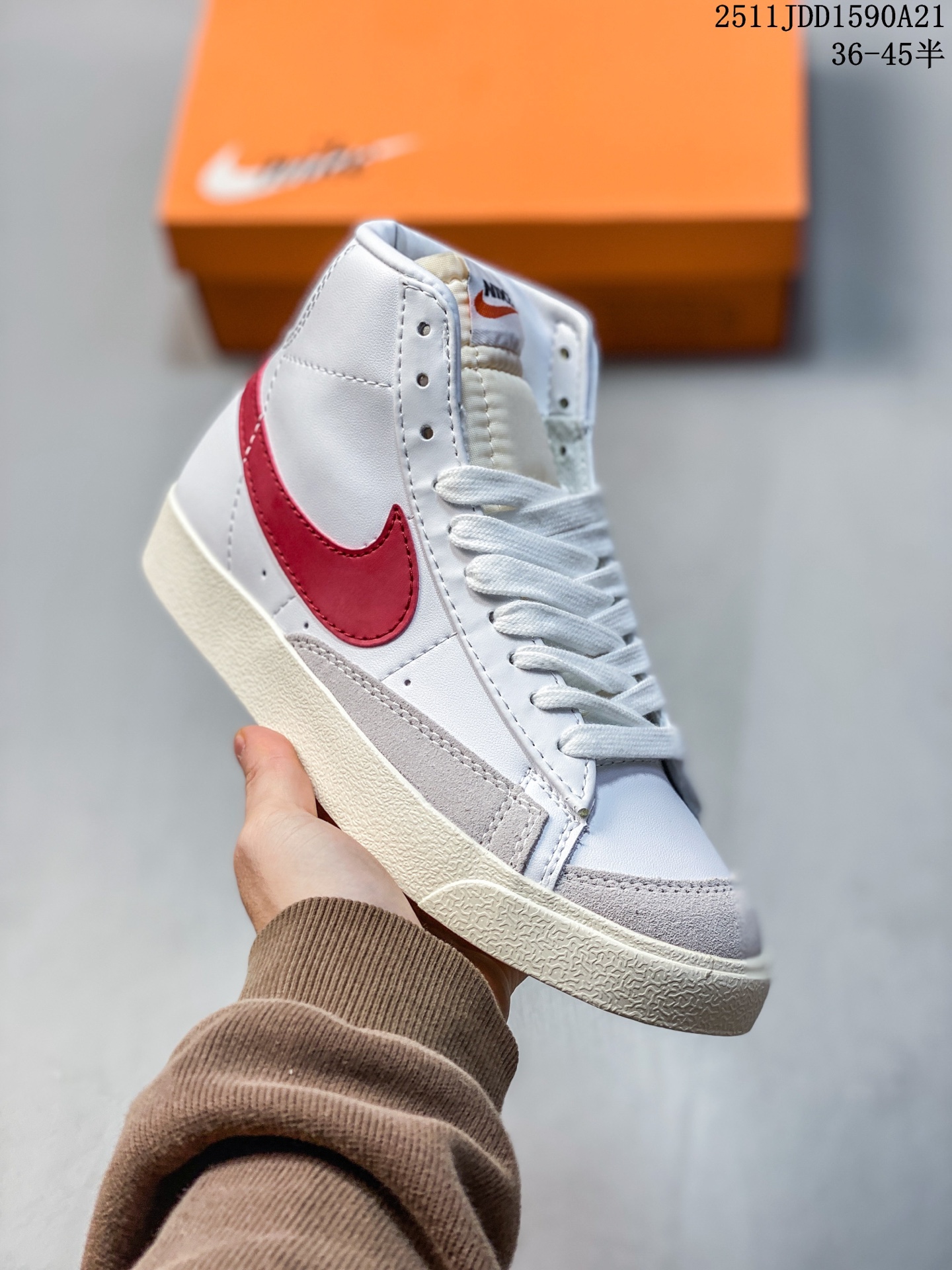 💰120
耐克Nike Blazer Mid Vintage "Lucid Green"1977 QS经典开拓者高帮百搭休闲运动板鞋 唯一采用同源一致荔枝纹牛培皮革鞋面材质 韩国进口环保绿吸附性中底布❗
尺码:36 36.5 37.5 38 38.5 39 40 40.5 41 42 42.5 43 44 44.5 45
11JDD1590A21