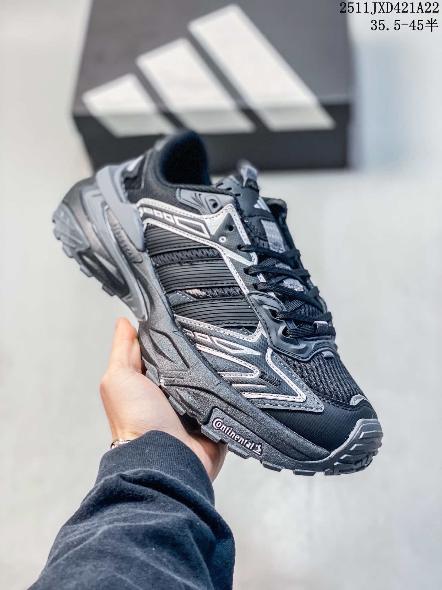 💰160
Adidas Originals Adistar Jellyfish 阿迪复古舒适防滑减震运动鞋 尺码:35.5-45半
11JXD421A22