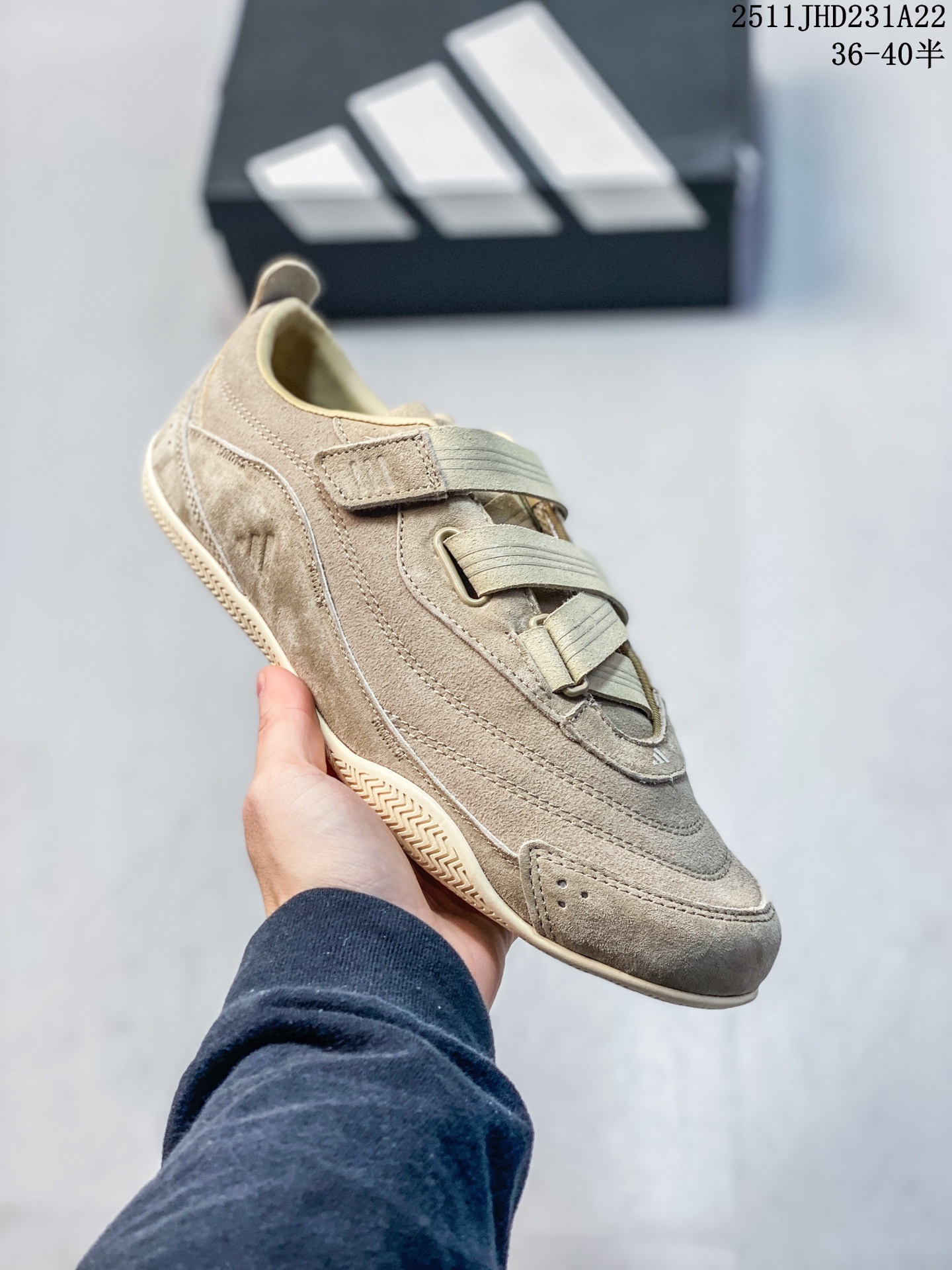 💰150
公司级✅ADIDAS URBAN REVERIE 舒适百搭 耐磨低帮 阿迪达斯 生活休闲鞋
货号:JS2444
尺码:36-40
ID:JED101-AZE
11JHD231A22