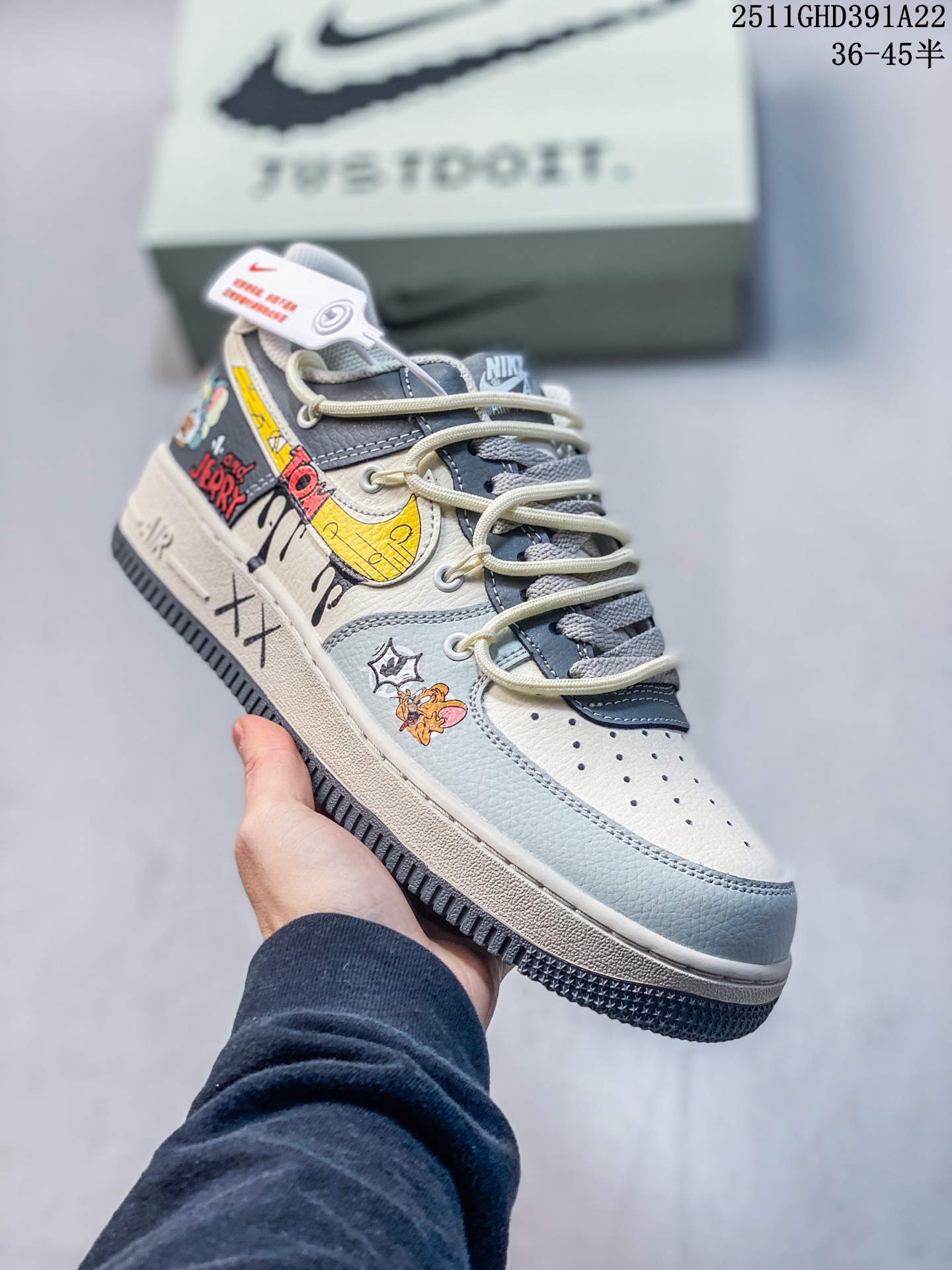 💰250
公司级:Air Force 1 ‘07 Low 原楦头原纸板 打造纯正空军版型
#专注外贸渠道 全掌内置蜂窝气垫 #原盒配件 原厂中底钢印、拉帮完美 官方同步上架
货号:KS6869-555
Size:36 36.5 37.5 38 38.5 39 40 40.5 41 42 42.5 43 44 44.5 45
编码:107044
11GHD391A22