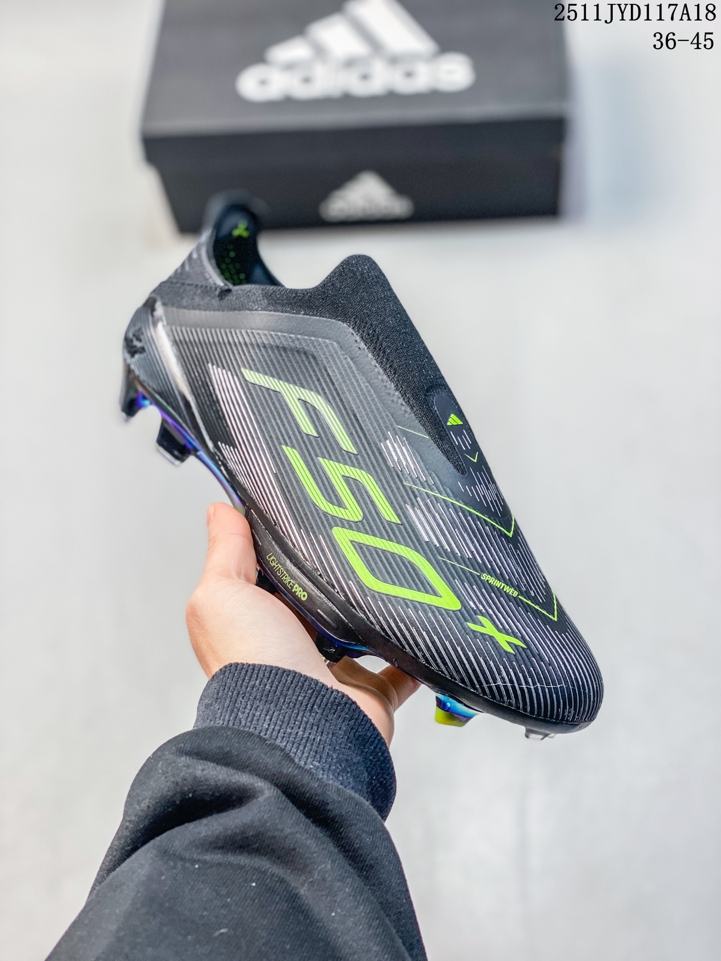 💰170
✅adidas F50 PRO 百搭舒适 皮革 足球鞋 男款 
尺码：36 37 38 39 40 41 42 43 44 45 ID：329JYD1119
11JYD117A18