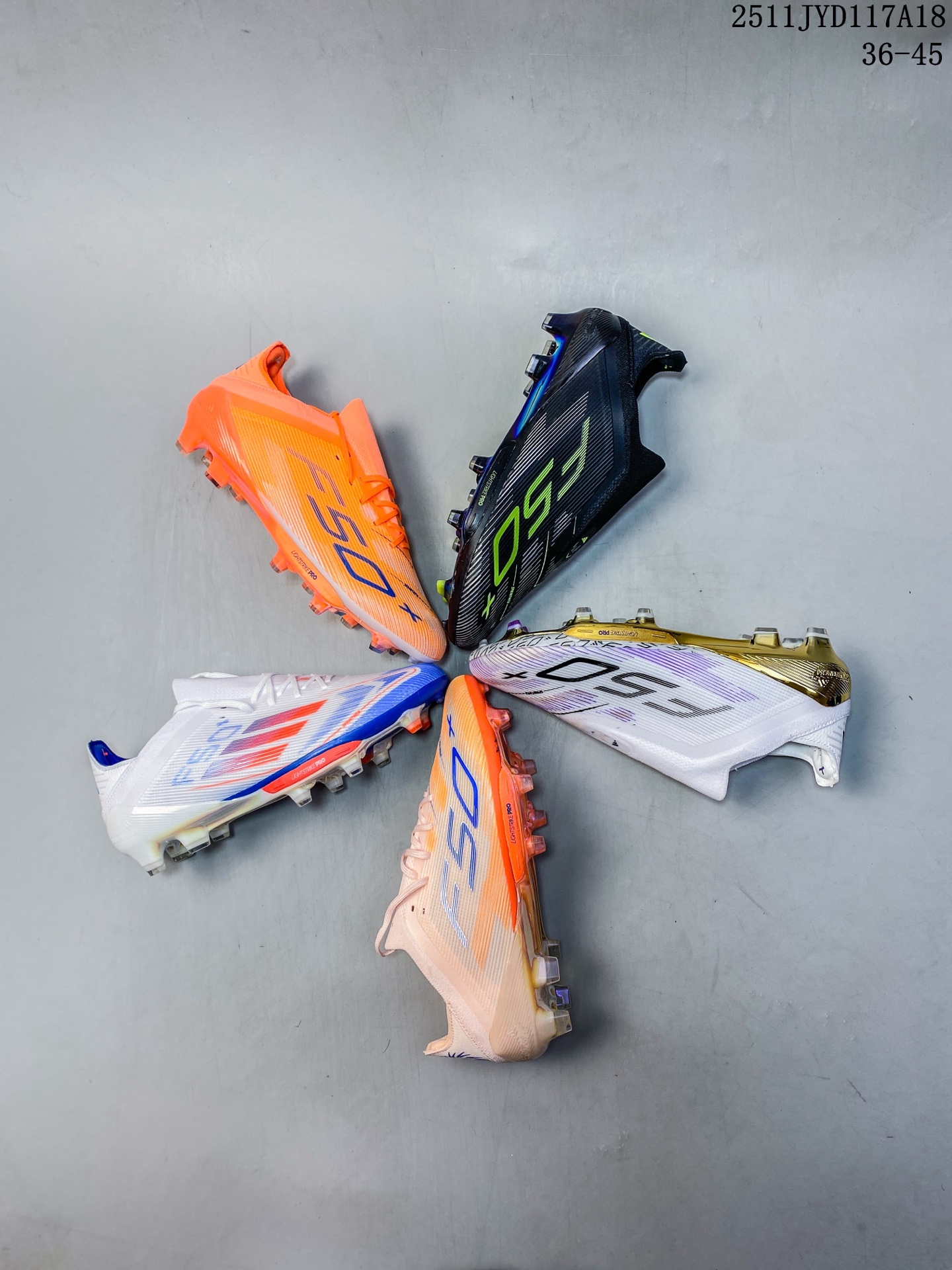 🈴️💰170
✅adidas F50 PRO 百搭舒适 皮革 足球鞋 男款 
尺码：36 37 38 39 40 41 42 43 44 45 ID：329JYD1119
11JYD117A18