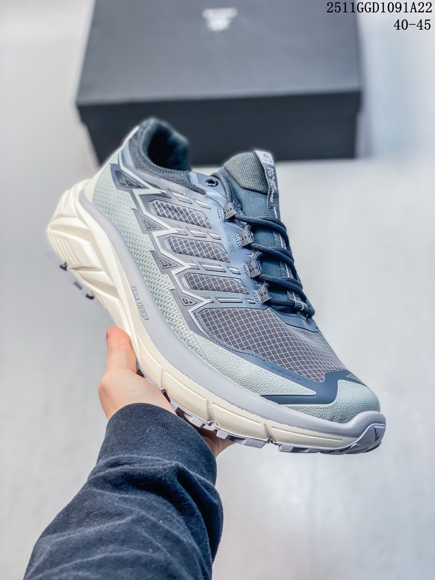 💰240
公司级✅凯乐石KAILAS 远征MAX FLT 舒适简约经典登山 防滑耐磨防水 低帮 徒步鞋
采用Vibram橡胶大底 超强地面咬合力稳走复杂路况 具备FLT内靴 防水透气 亚洲人脚型鞋楦 中腰包裹设计 长途行走不累 
耐磨止滑大底 超强地面咬合力 轻松驾驭户外复杂路况
货号:KS2512116
ID:HL142201123 Size:40～45
11GGD1901A22