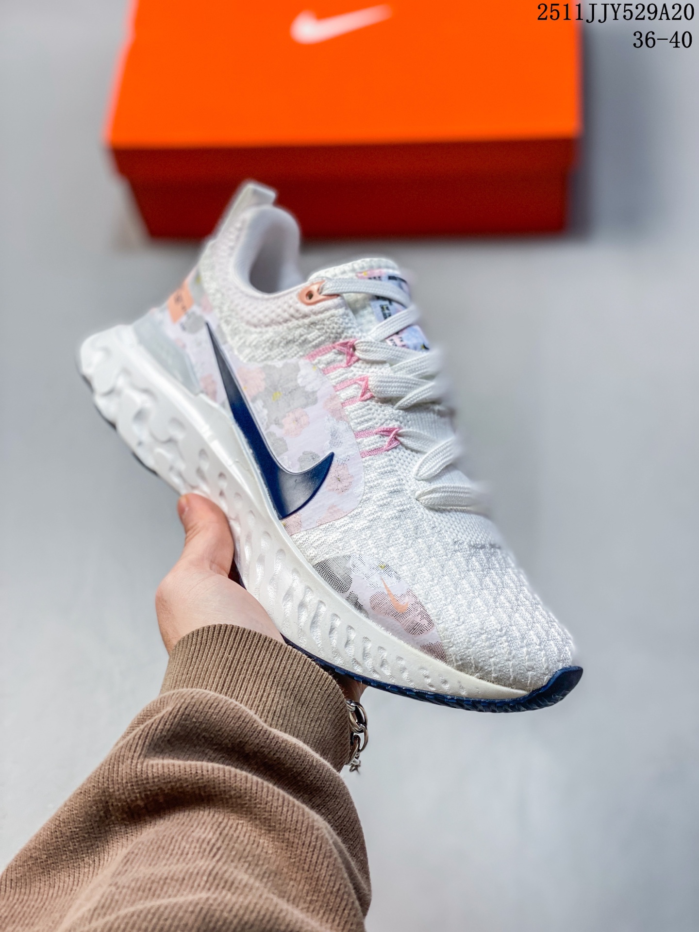 💰135
Nike Ava Rover Light耐克低帮秋冬新款厚底休闲男子运动鞋DX4215
11JJY529A20