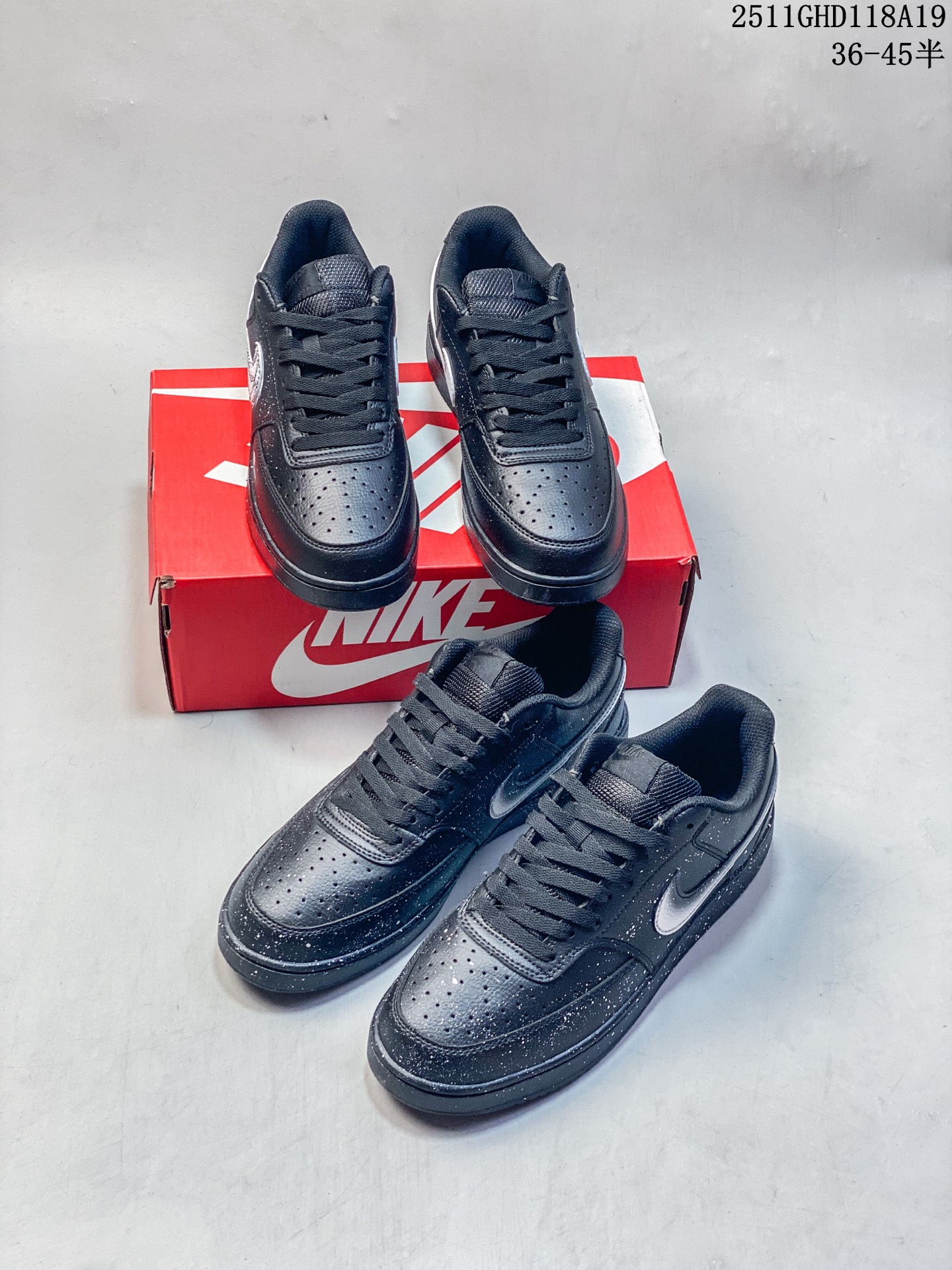 公司级✅Nike Court Vision 1 Low“幻影十字架” 手绘涂鸦定制板鞋 幻影十字架常作为一种印花图案出现,具有独特的视觉效果.将幻影十字架与梵文、马蹄等元素结合,运用丝网印花等工艺,打造出极具潮流感的服装单品,深受追求个性与时尚的人群喜爱 货号:DH2987-099 ID:329GHD1120 11GHD118A19