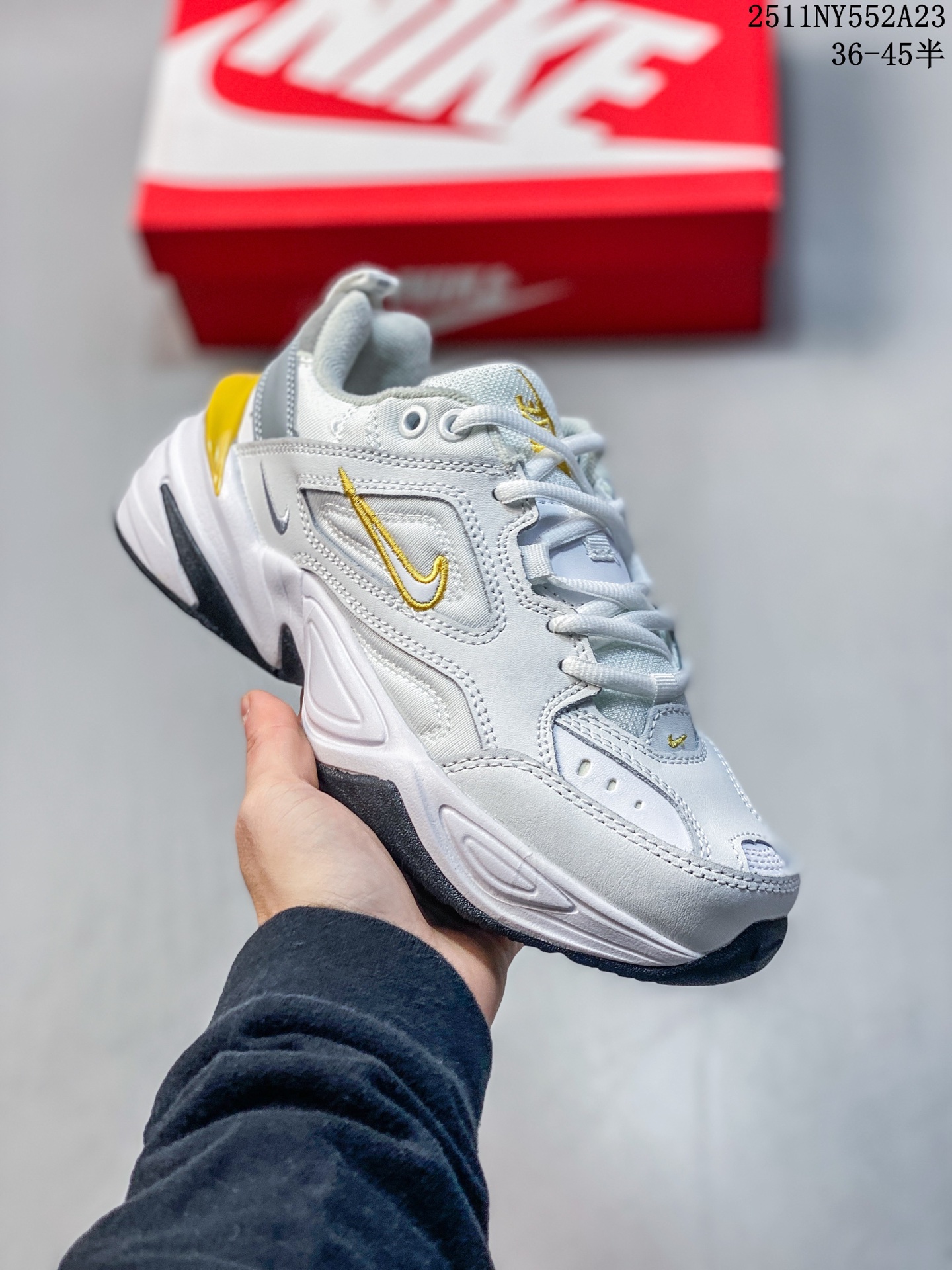 💰115
简介:真标半码✅耐克Nike M2K Tekno 复古潮流百搭老爹鞋 货号:AV4789-004
尺码:36-45半码
11NY552A23