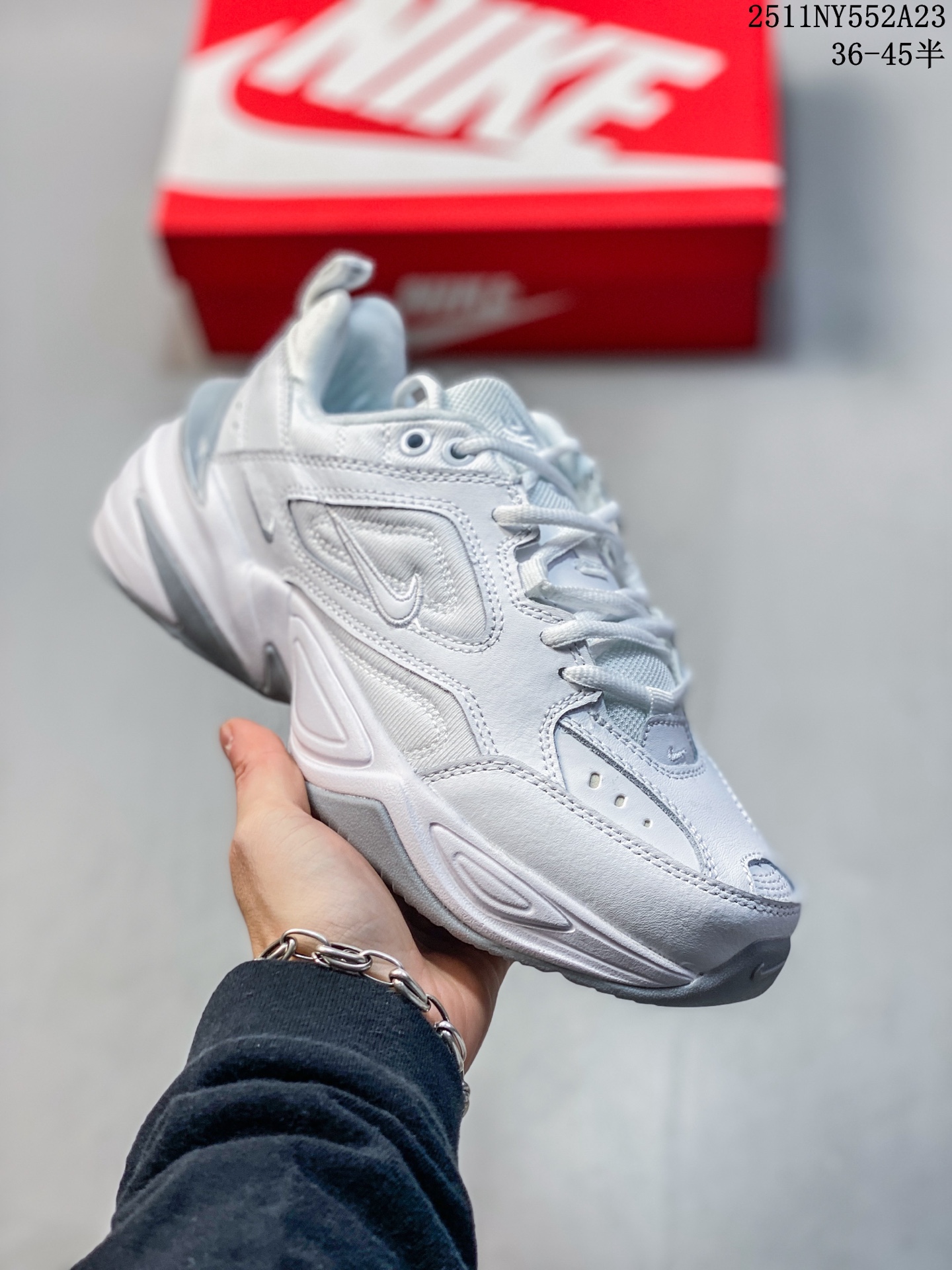 💰115
简介:真标半码✅耐克Nike M2K Tekno 复古潮流百搭老爹鞋 货号:AV4789-004
尺码:36-45半码
11NY552A23