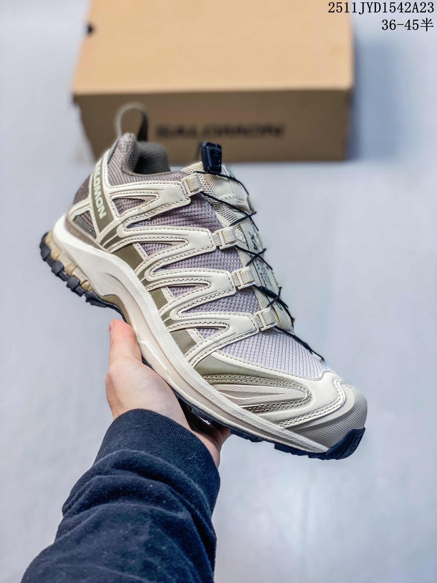 🈴️💰170
公司级✅Salomon萨洛蒙 XA PRO 3D户外越野跑鞋 鞋面采用SENSIFIT贴合技术 全方位贴合包裹脚型 鞋跟部鞋底牵引设计 提供强大的抓地性能 更适应野外崎岖不平的道路 其3D ADVANCED CHASSIS底盘 材料轻量大化 钉齿设计更具稳定性、防护性 鞋底易磨损区运用CONTAGRIP高耐磨材料 应对城市硬质路面长距离跑考验
货号:414677-24
尺码:36 36.5 37.5 38 38.5 39 40 40.5 41 42 42.5 43 44 45
11JYD1542A23