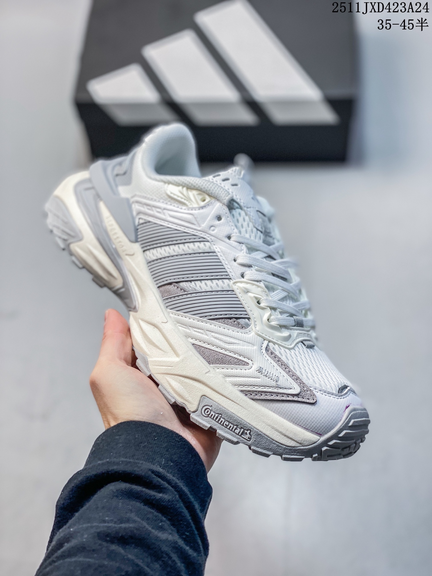 💰160
Adidas Originals Adistar Jellyfish 阿迪复古舒适防滑减震运动鞋    尺码：35-45半
11JXD423A24